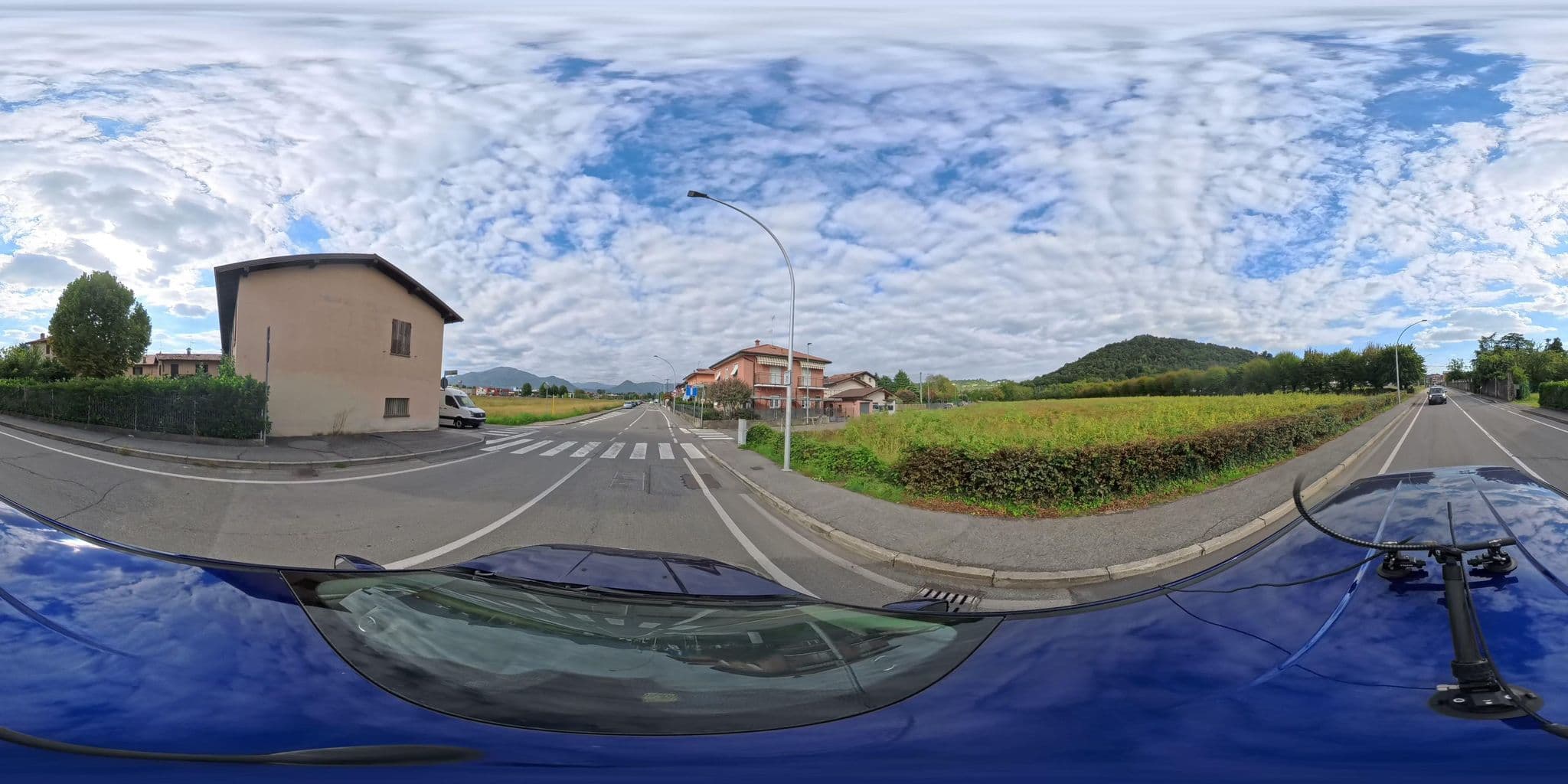 Street view near Villa Carlotta, Mozzo — © Polinomia (CC BY-SA · Mapillary)