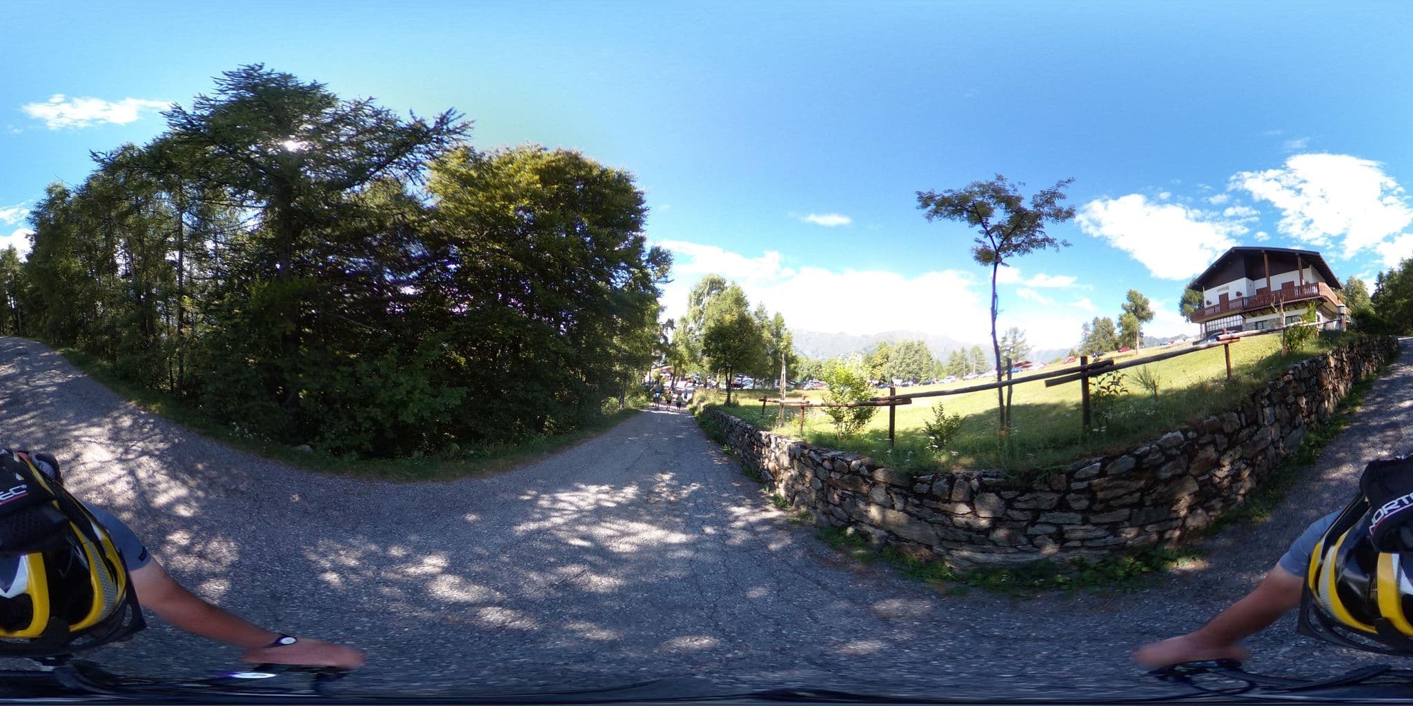 Street view near Albergo Trienal, Premana — © kaitu (CC BY-SA · Mapillary)