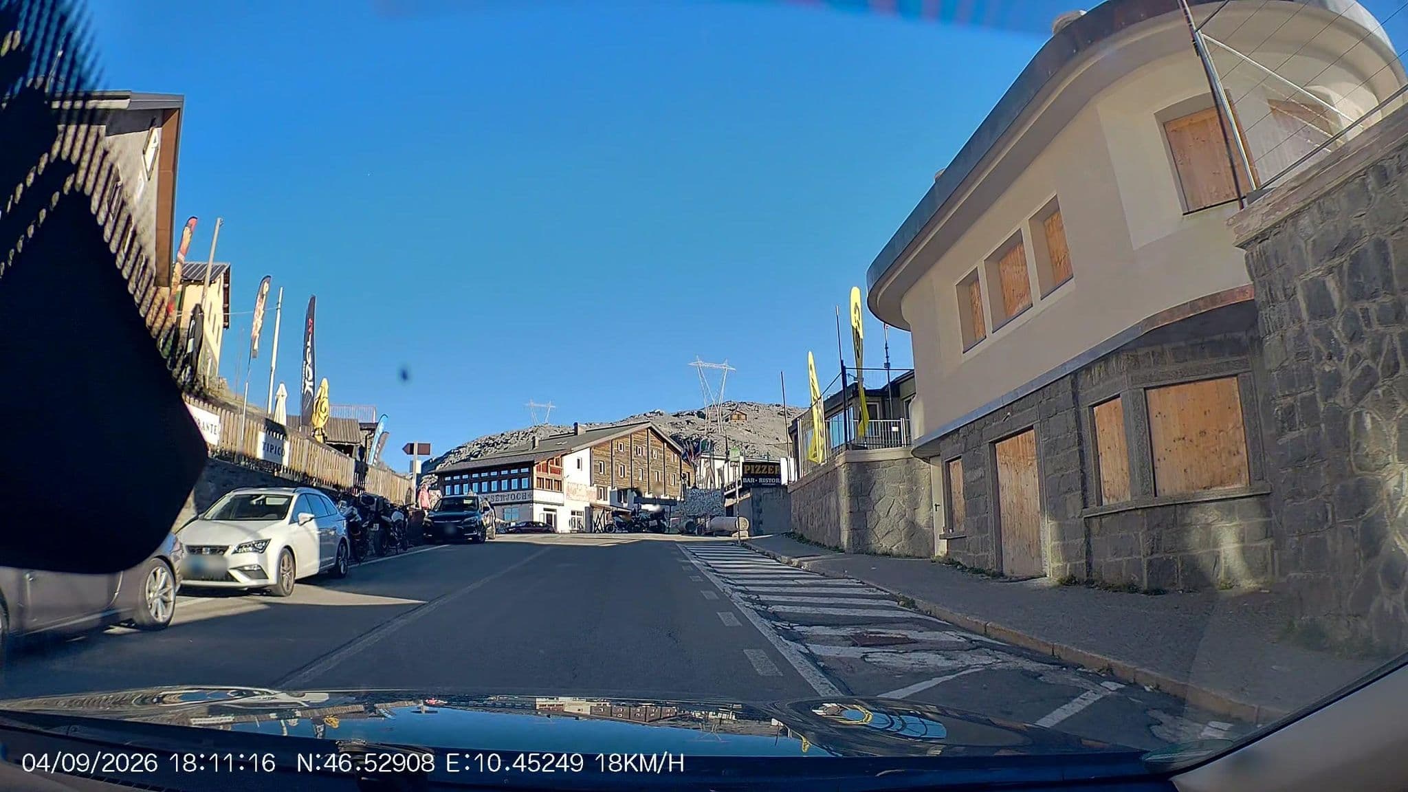 Street view near Pirovano Stelvio SPA Scuola Sci, San Nicolò — © AR88 (CC BY-SA · Mapillary)