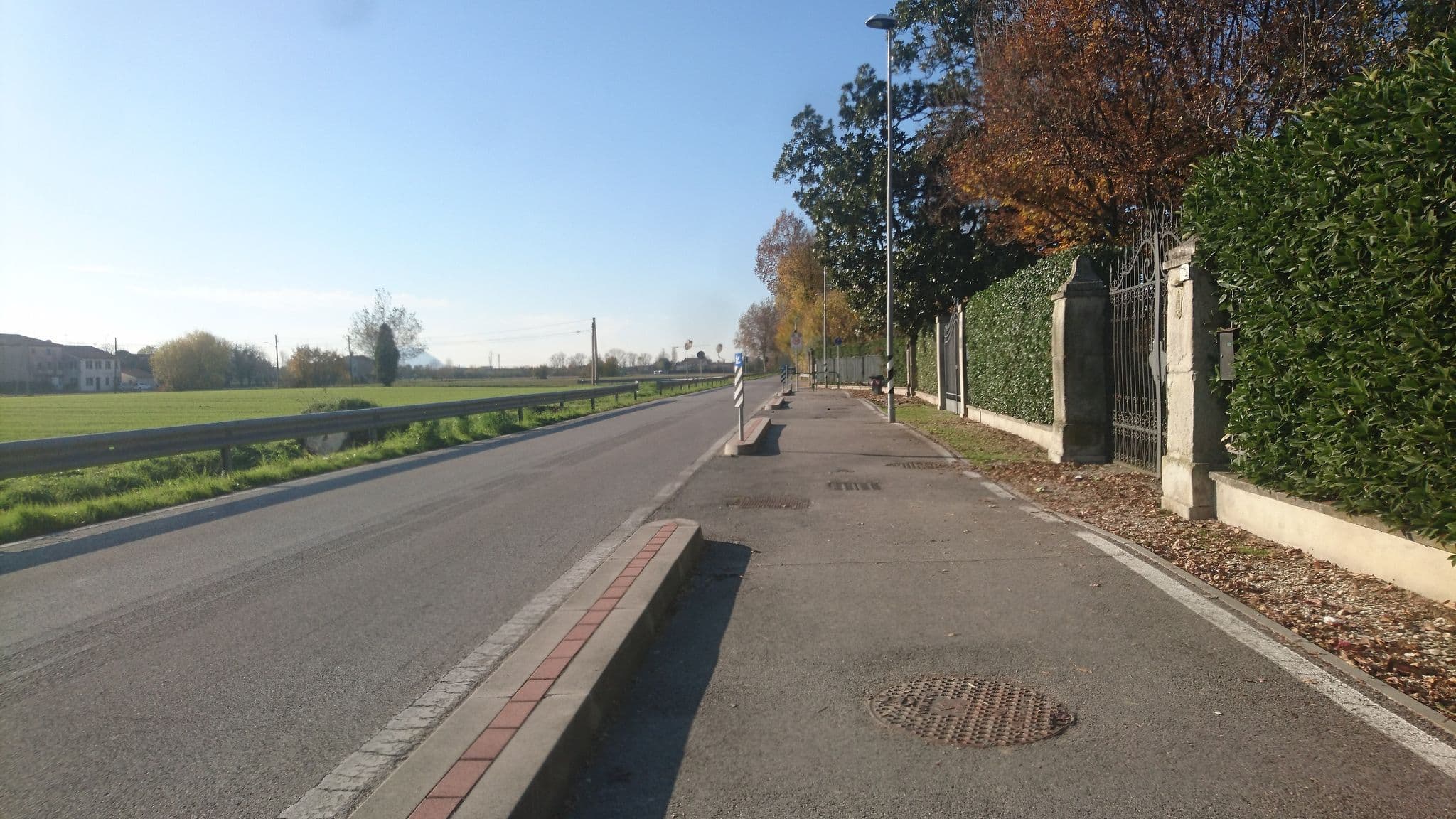 Street view near B@B Casa delle rose, Caselle — © voschix (CC BY-SA · Mapillary)
