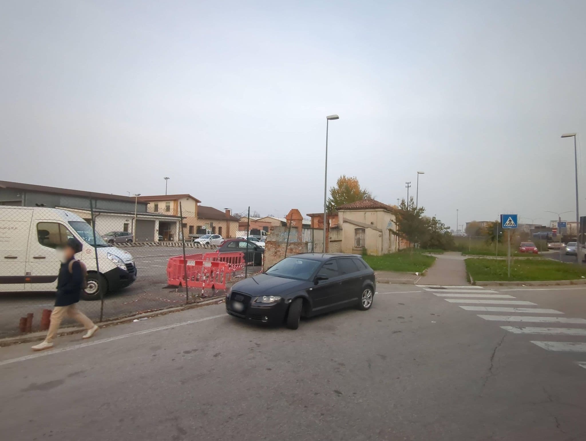 Street view near corsia 13, Arcella — © miguel_andrade (CC BY-SA · Mapillary)