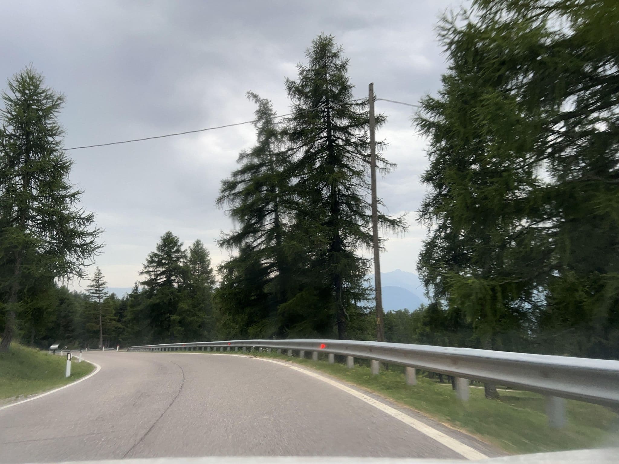 Street view near piz aich natur chalet, Scena — © descilla (CC BY-SA · Mapillary)