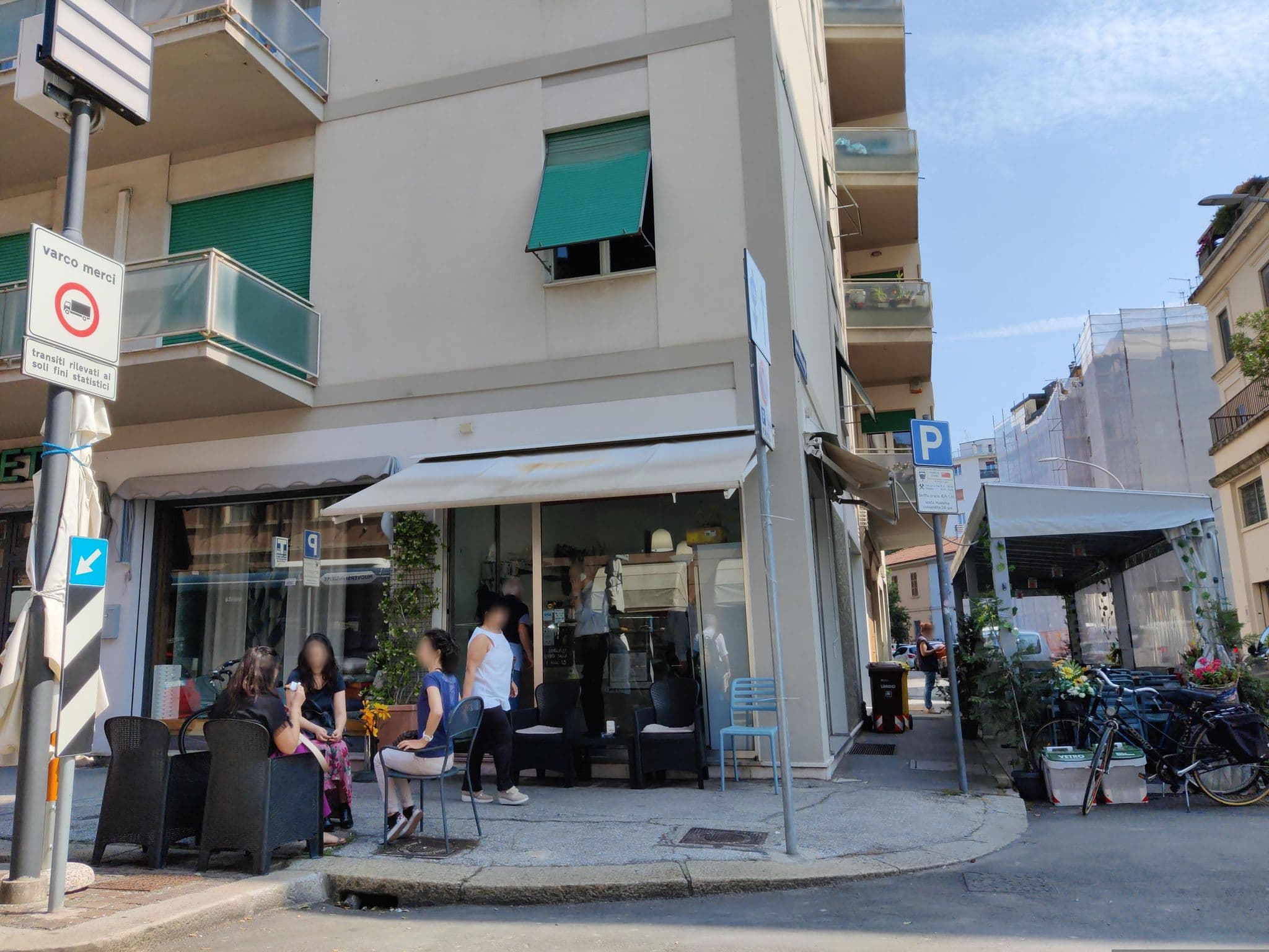 Street view near RomagnaBNB Vittoria, Forlì — © evvemoscia (CC BY-SA · Mapillary)