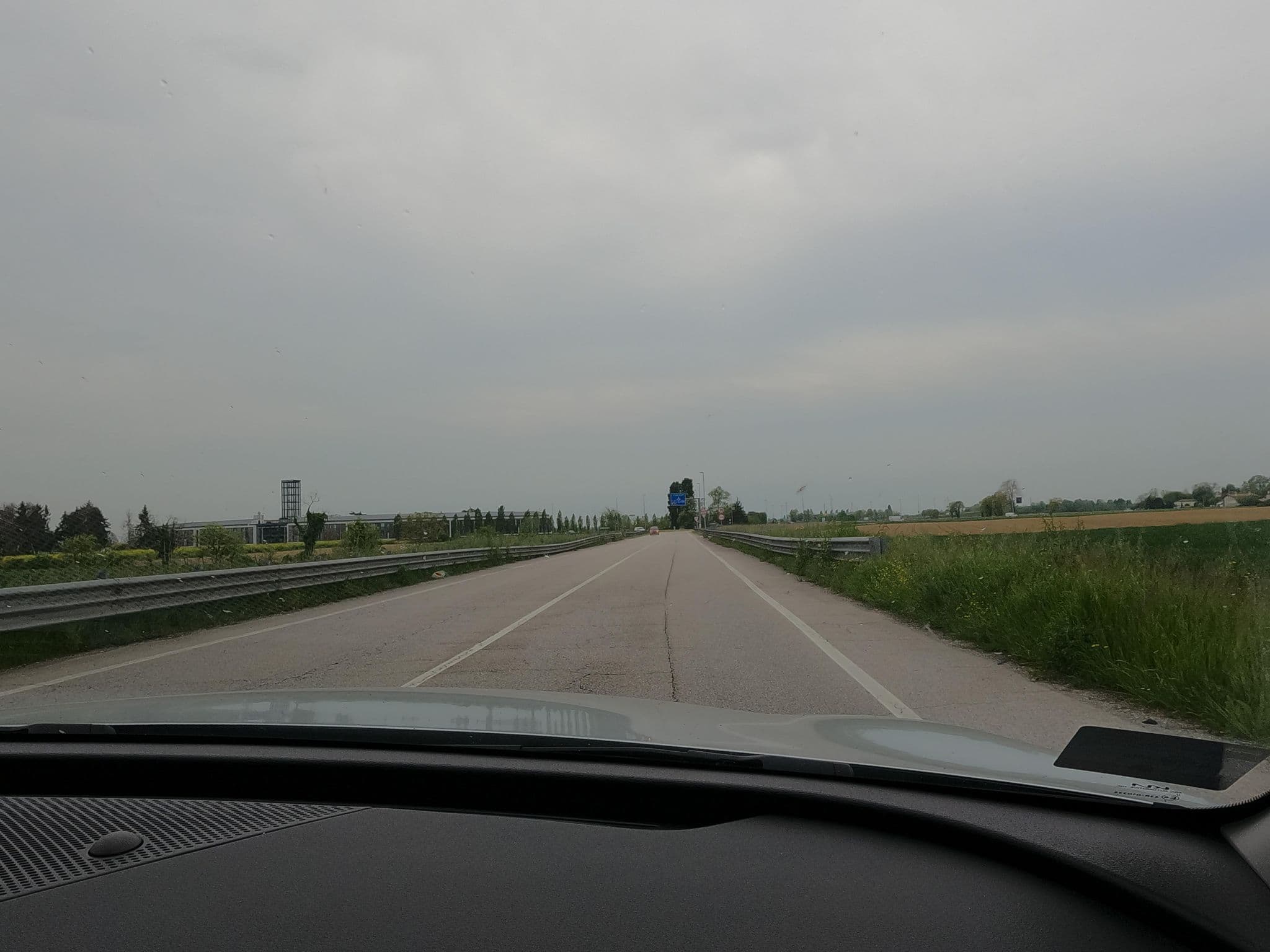 Street view near Hotel Semi di Limone, Marcon-Gaggio-Colmello — © borovac (CC BY-SA · Mapillary)