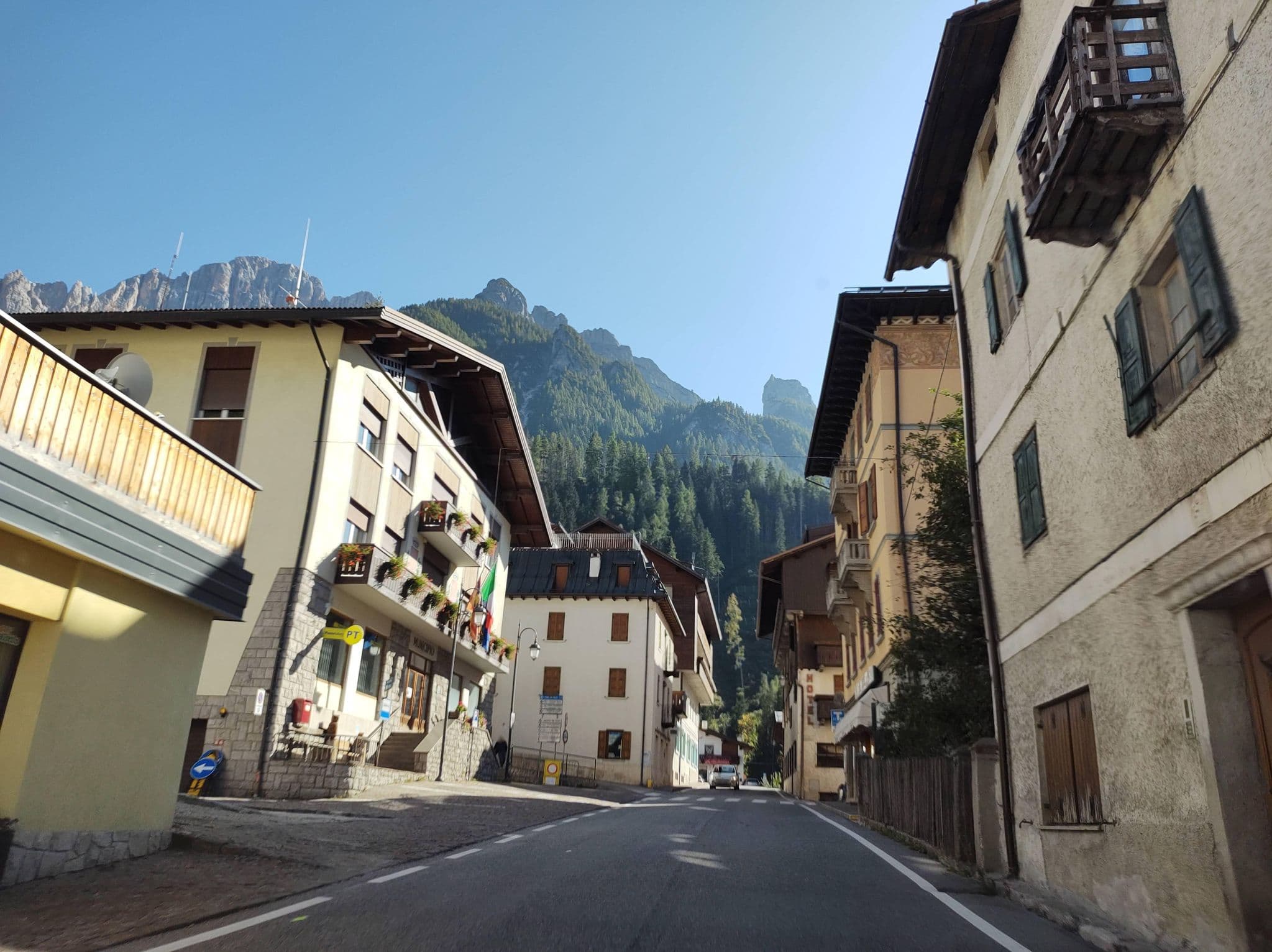 Street view near Di Zeta di De Zordo Renato & C. SNC, Cencenighe Agordino — © thetornado76 (CC BY-SA · Mapillary)