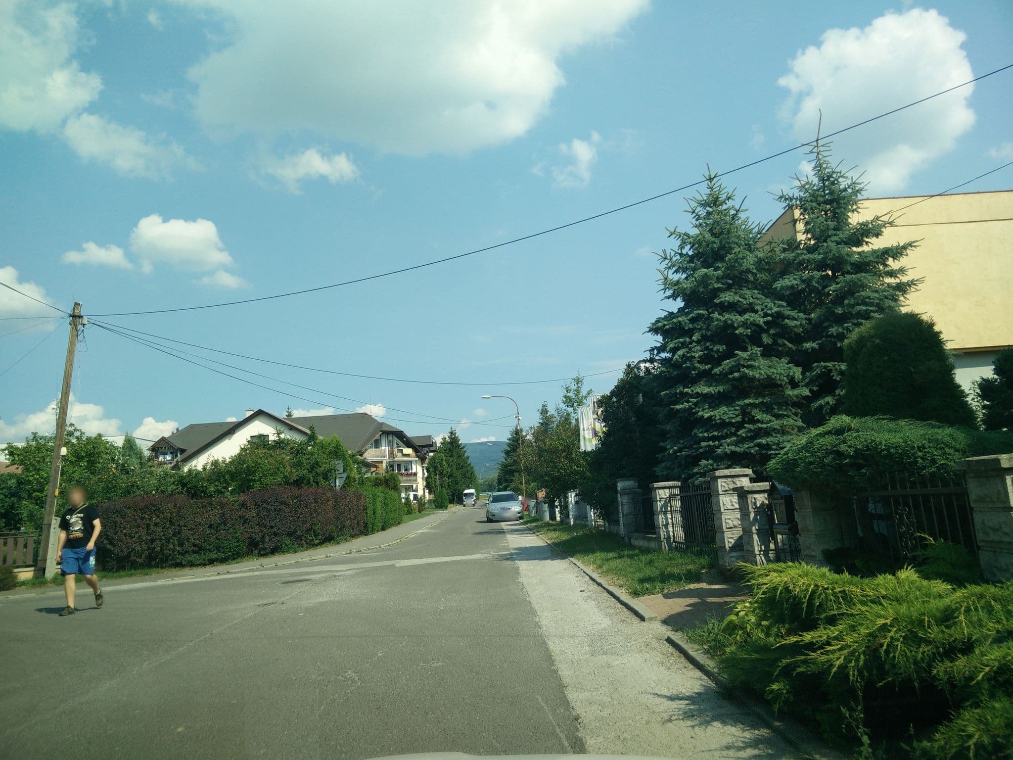 Street view near Golf, Koš — © kayle (CC BY-SA · Mapillary)