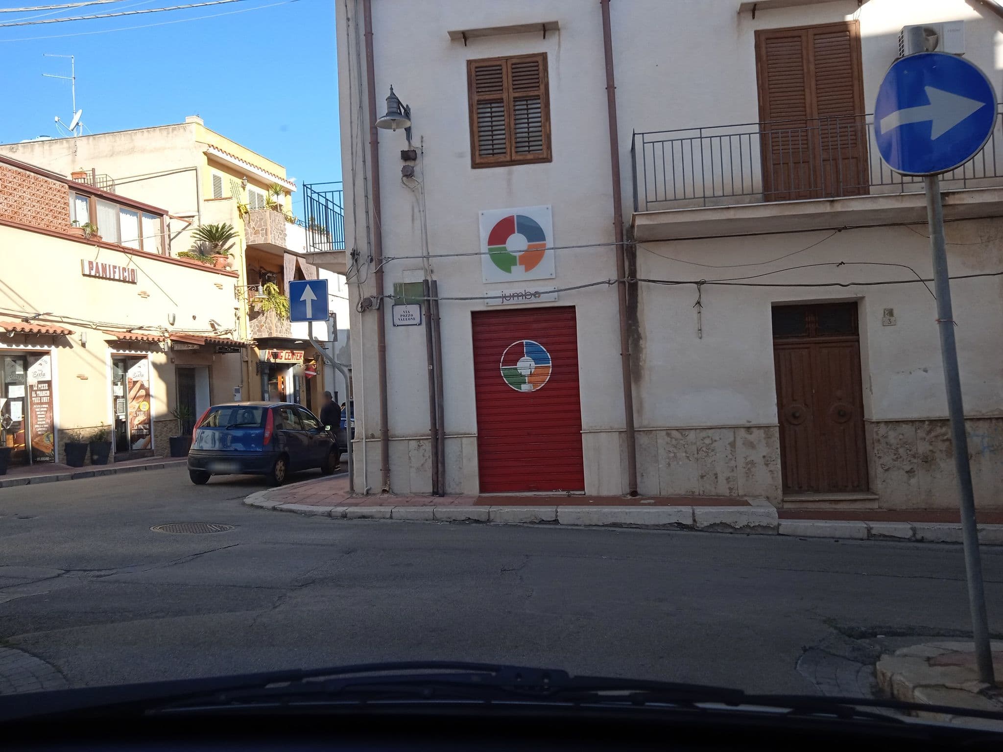 Street view near Appartamento Vacanze Mare, Terrasini — © p8fy9y9fs (CC BY-SA · Mapillary)