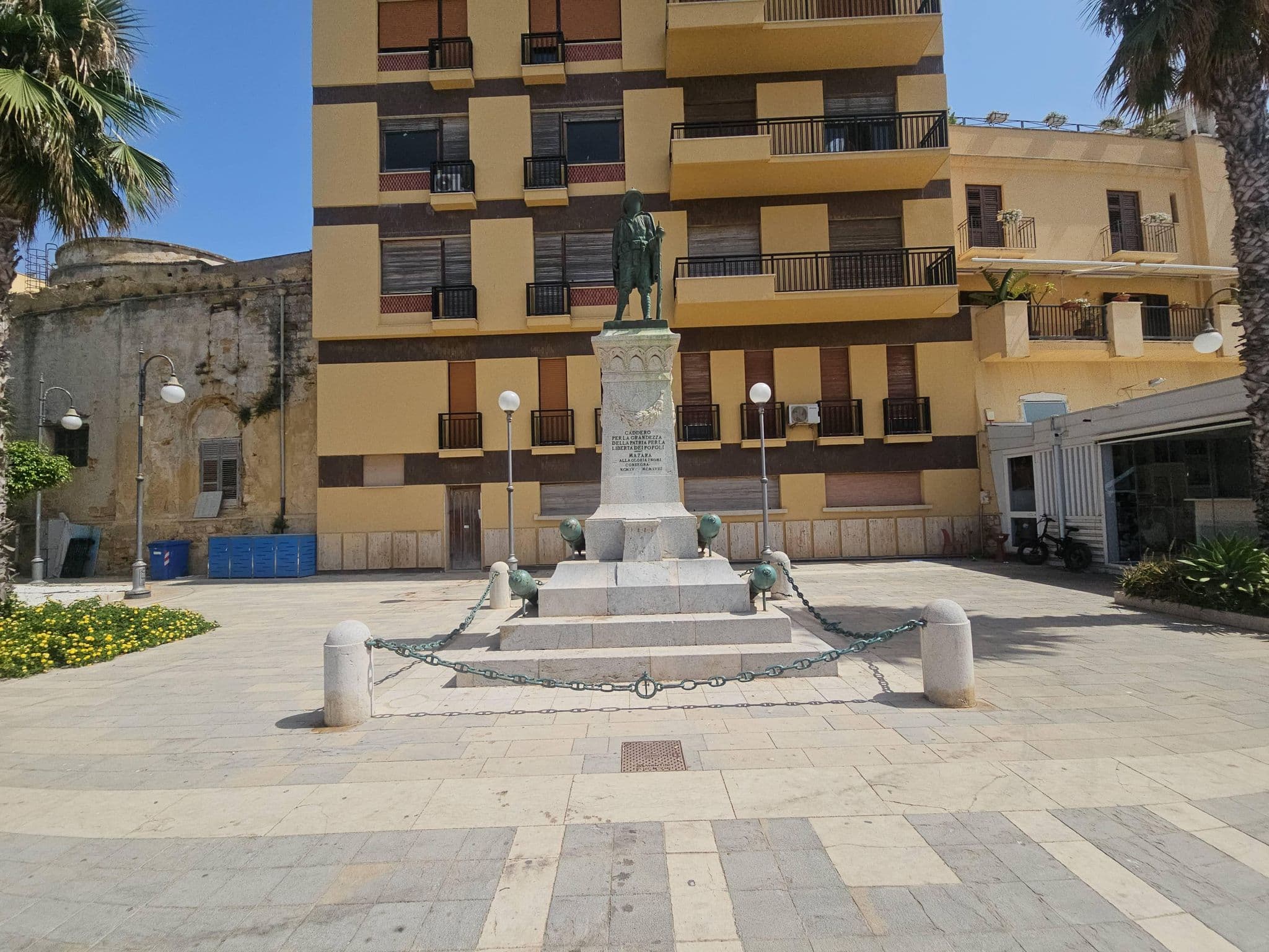 Street view near Casa Vacanze Preziosa, Mazara del Vallo — © Tau2C (CC BY-SA · Mapillary)