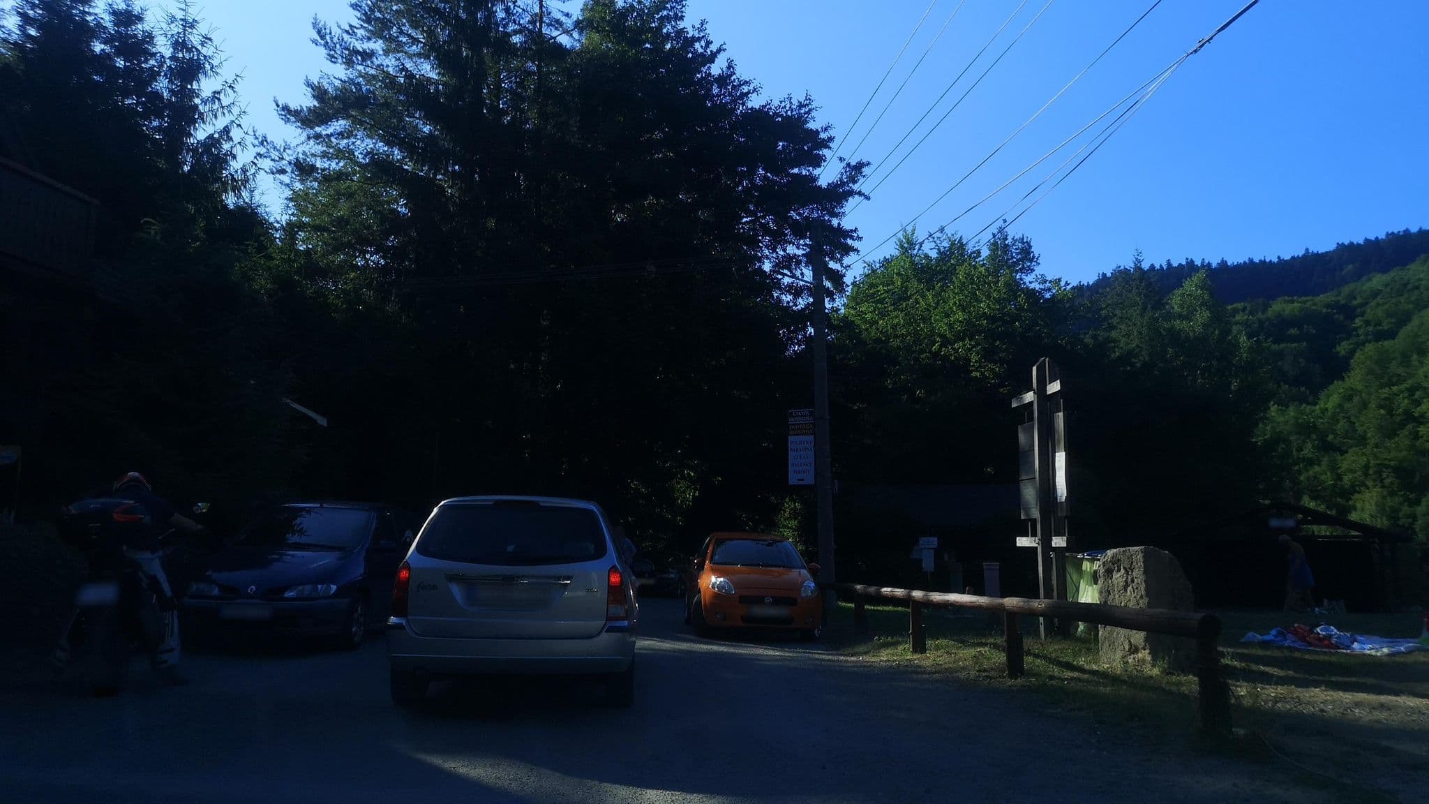 Street view near Chata Hodruša, Banská Štiavnica — © moon4 (CC BY-SA · Mapillary)