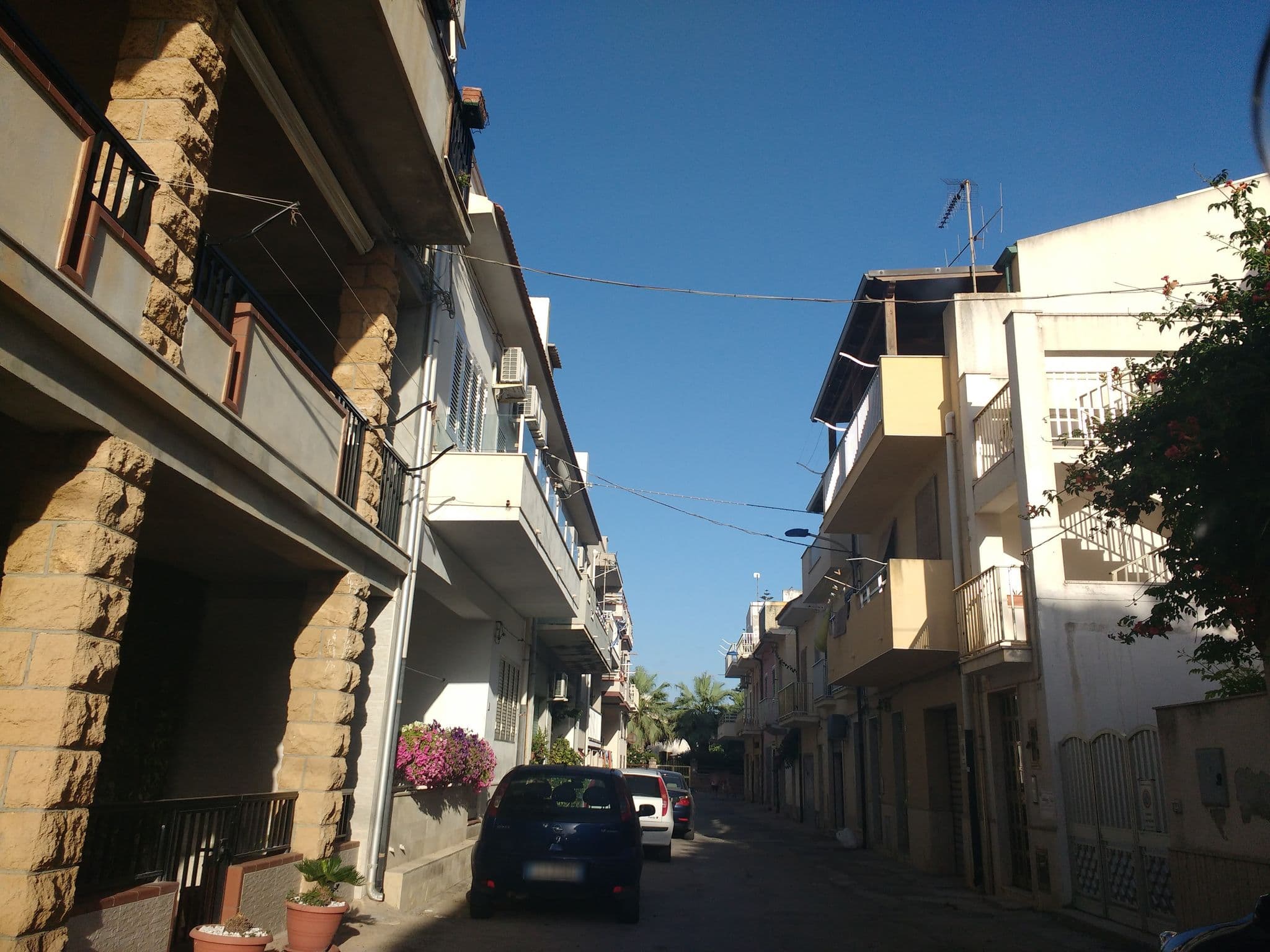 Street view near Terrazzo sul mare, Donnalucata — © thetornado76 (CC BY-SA · Mapillary)