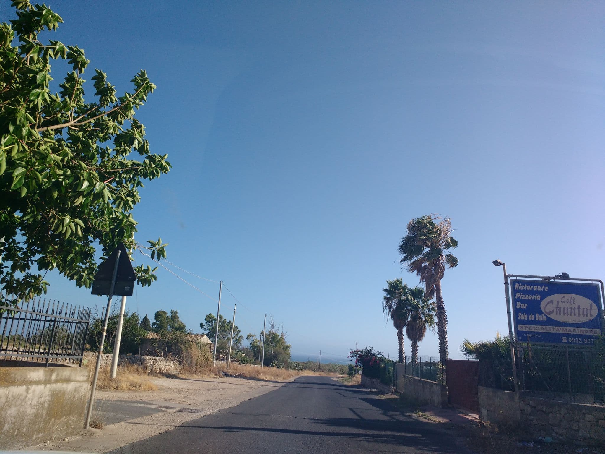 Street view near Residence Mareinsicilia, Donnalucata — © thetornado76 (CC BY-SA · Mapillary)