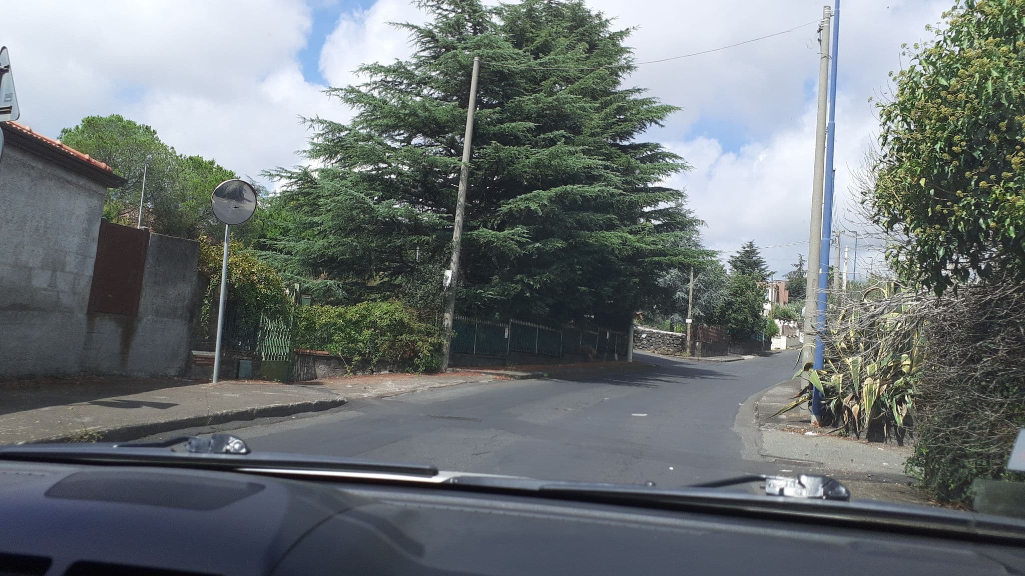 Street view near Casa Pinella, Pedara — © agliatav (CC BY-SA · Mapillary)