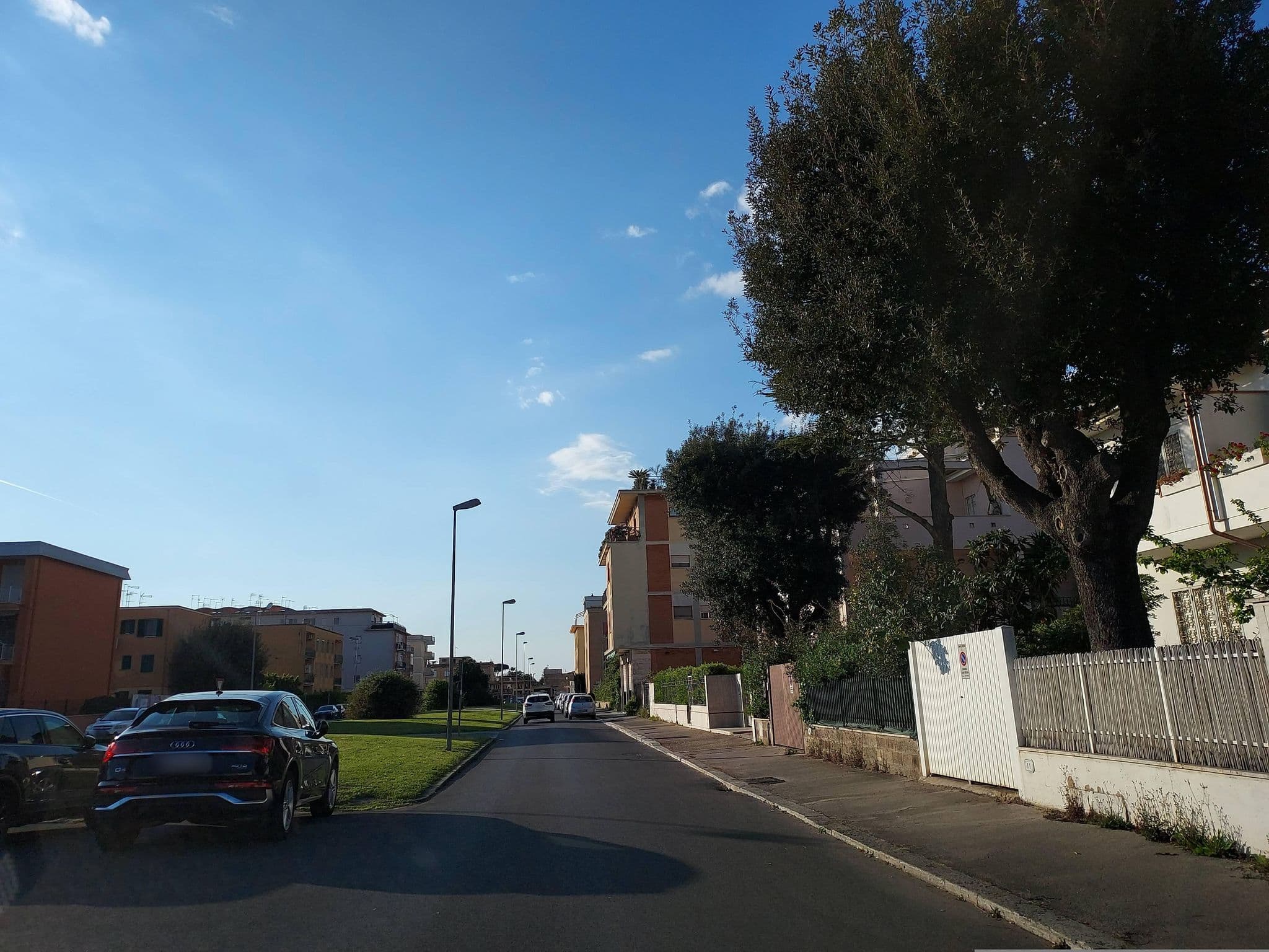 Street view near Ristorante Albergo Il Gabbiano N.A.D.A.R SRL, Sabaudia — © odiug (CC BY-SA · Mapillary)