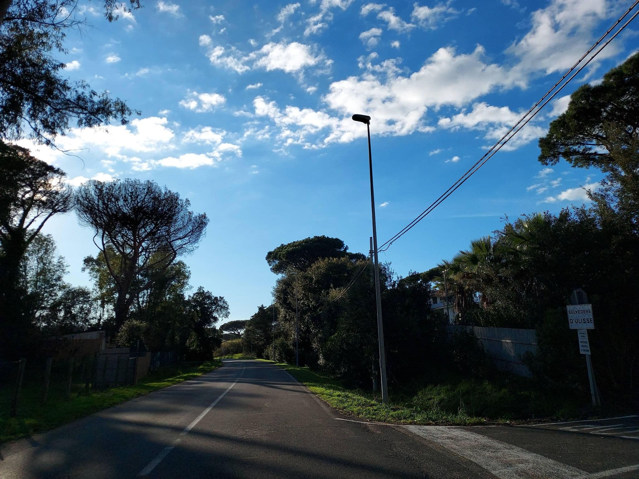 Street view near San Francesco Charming Hotel, Sabaudia — © odiug (CC BY-SA · Mapillary)