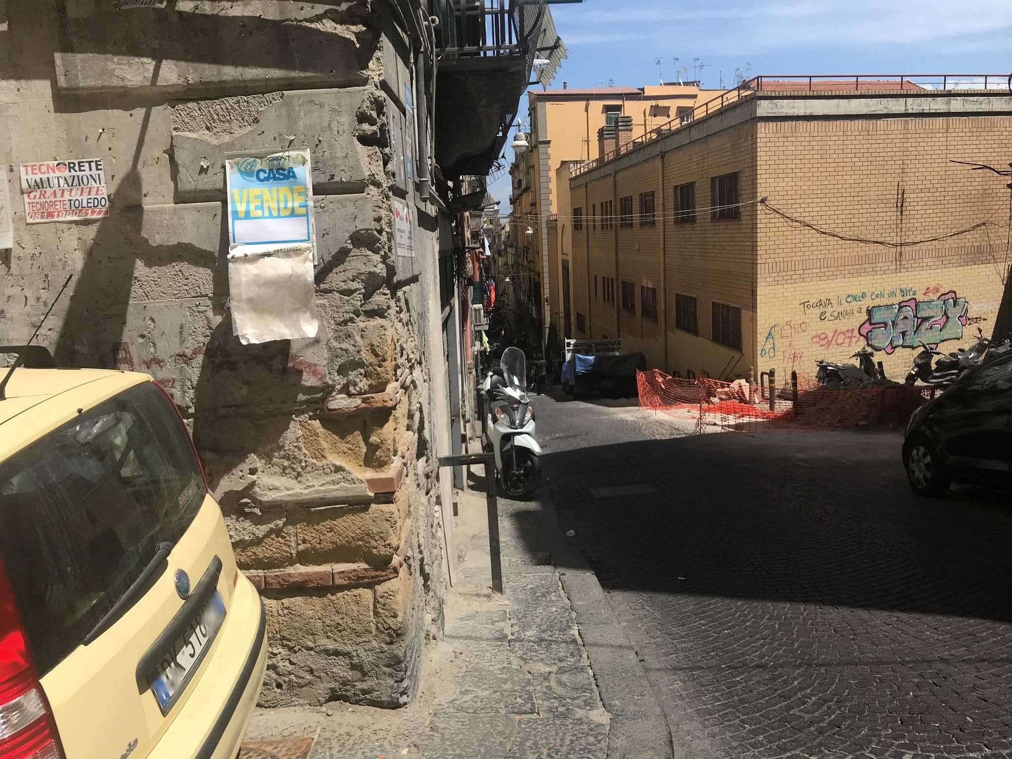 Street view near Design house, Montecalvario — © mescafe (CC BY-SA · Mapillary)