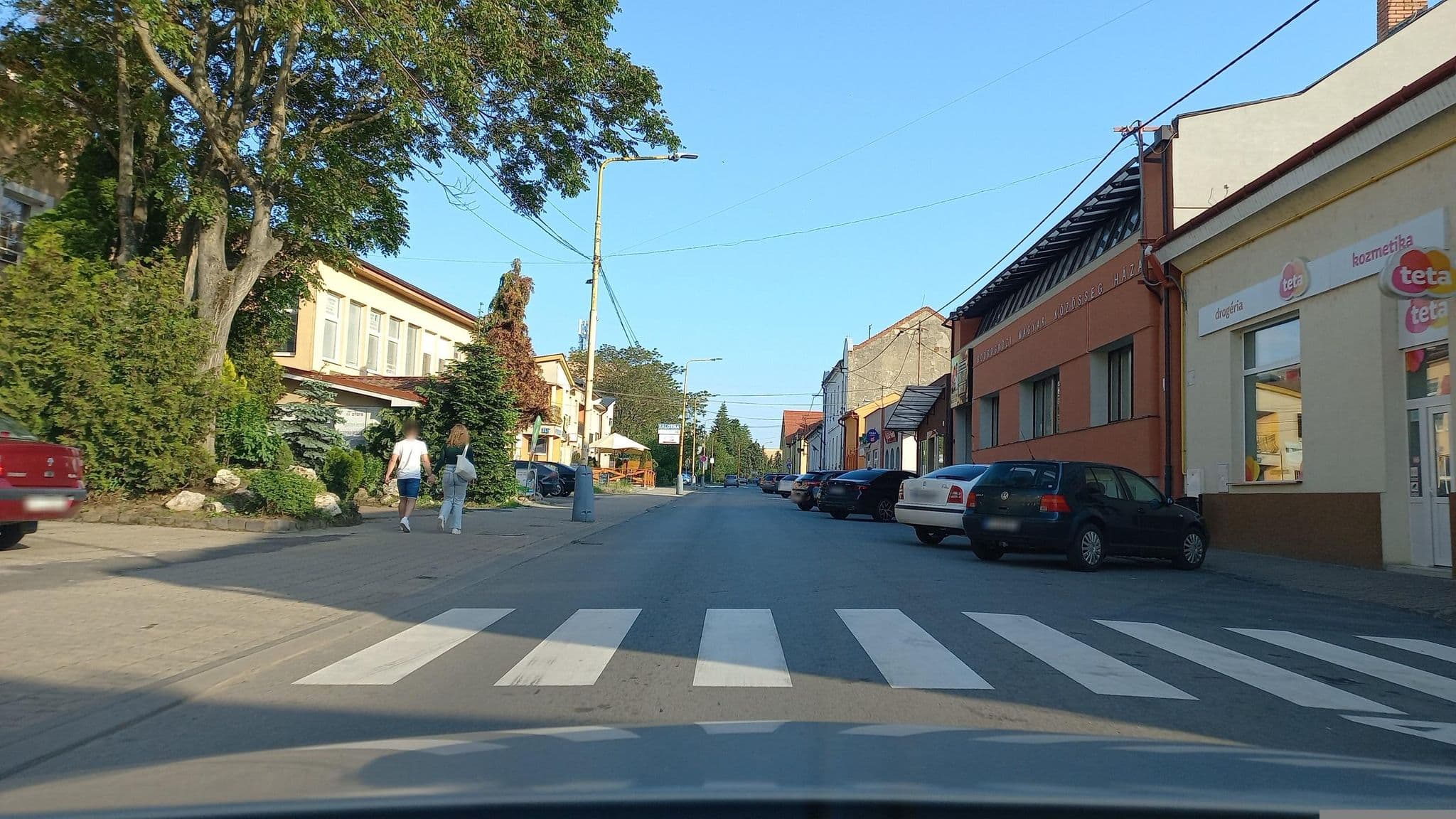 Street view near Penzion Italia, Kráľovský Chlmec — © bordaben (CC BY-SA · Mapillary)