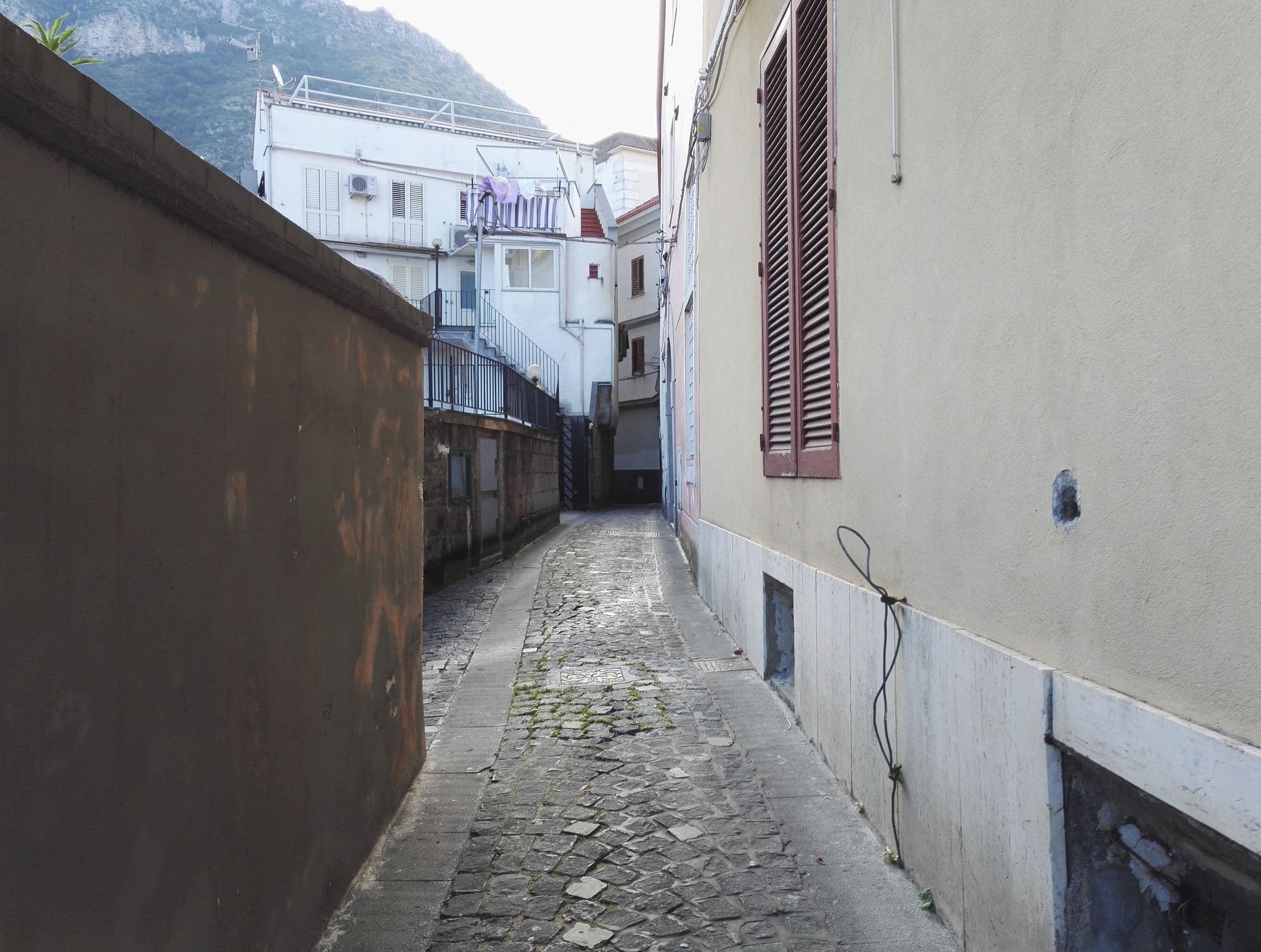 Street view near B&B Relax, Meta — © marcuscalabresus (CC BY-SA · Mapillary)