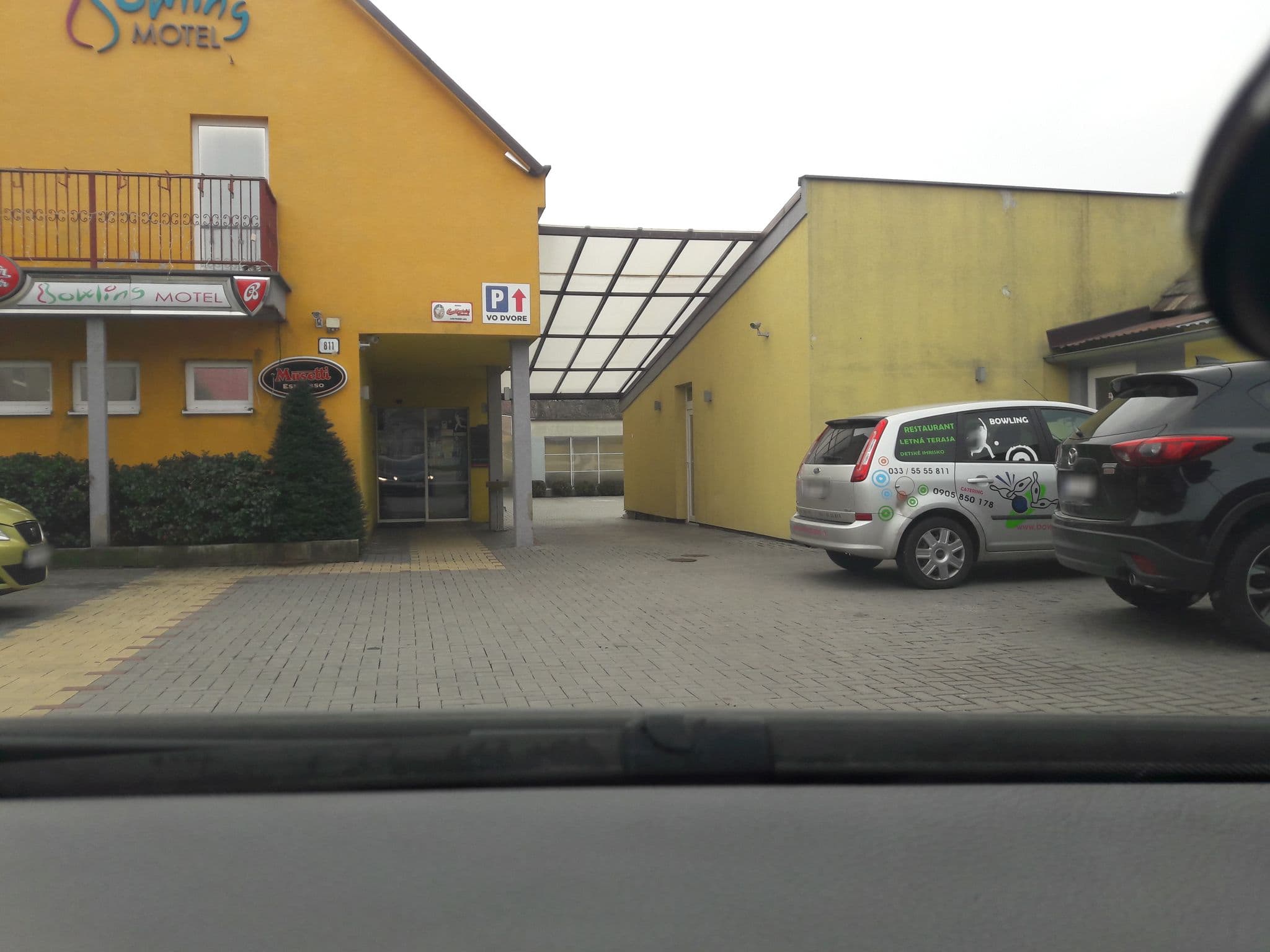 Street view near Bowling motel, Horné Orešany — © durko_freemap (CC BY-SA · Mapillary)