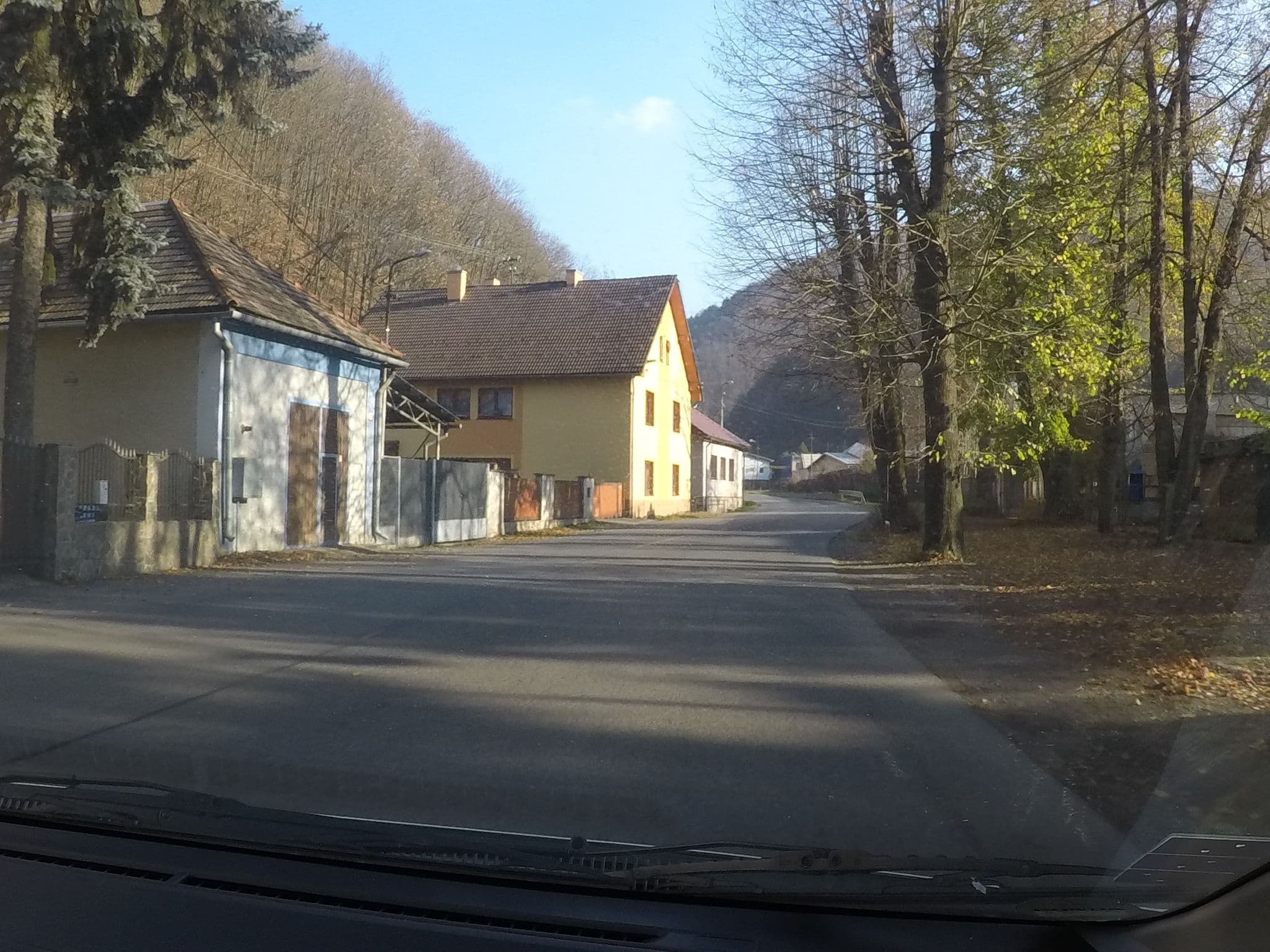 Street view near Sandrik, Žarnovica — © brano (CC BY-SA · Mapillary)