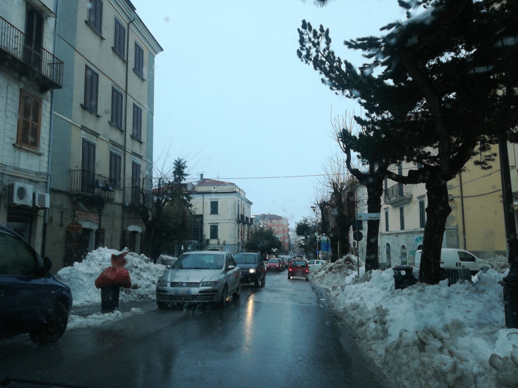 Street view near Albergo Italia, Agnone — © antoniaz (CC BY-SA · Mapillary)
