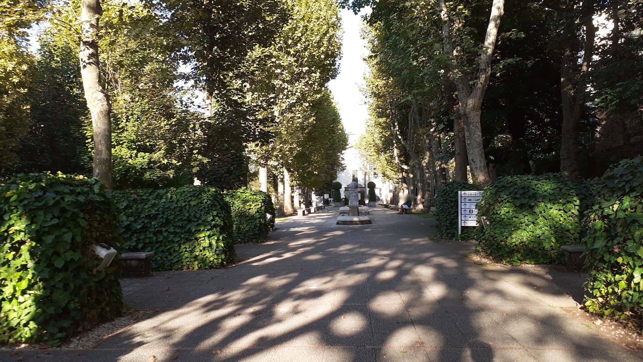 Street view near Hotel Iacobucci, Caramanico Terme — © agliatav (CC BY-SA · Mapillary)