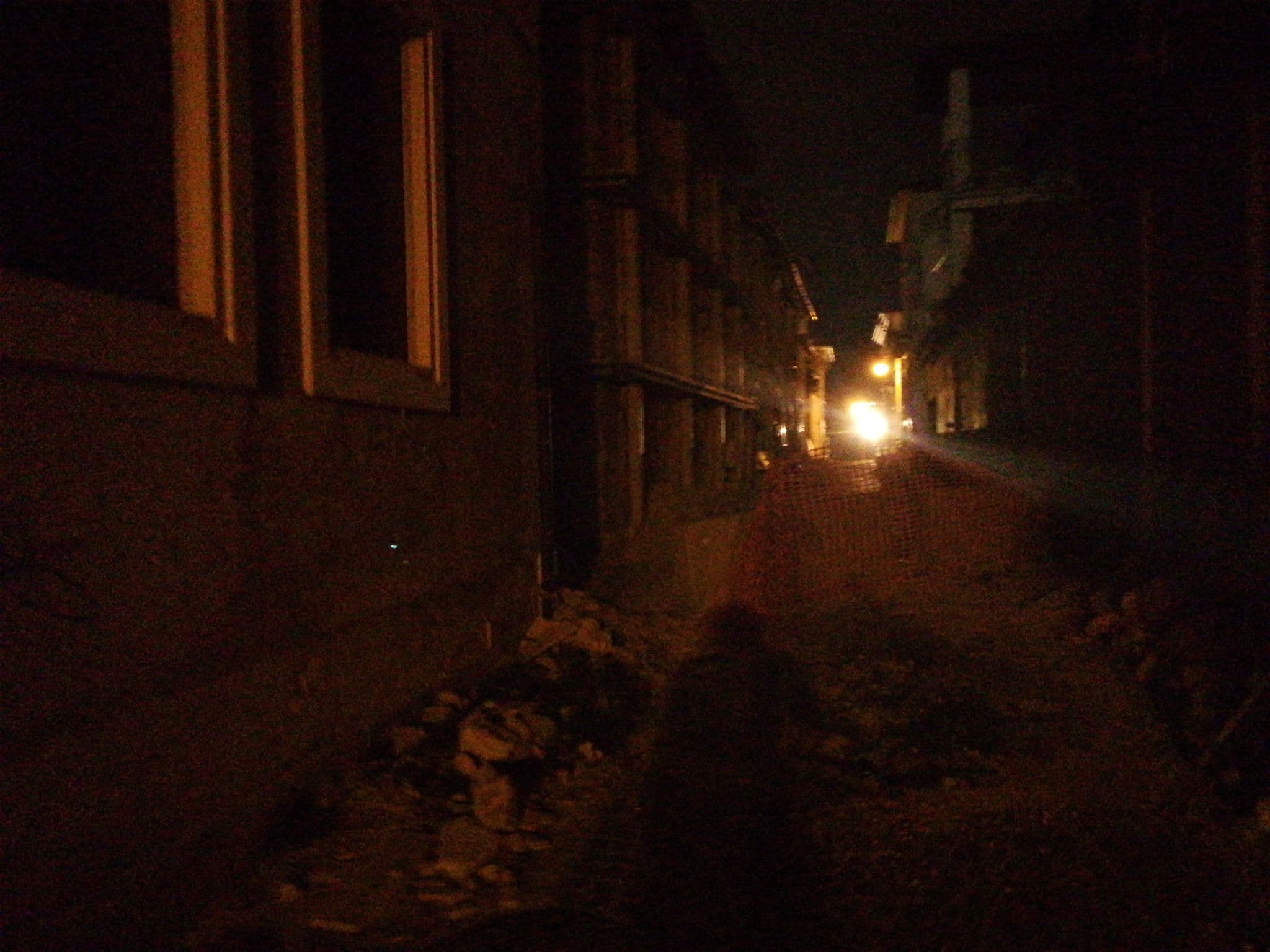 Street view near B&B Il Rifugio Di Indomito Abruzzo, L'Aquila — © saraveg (CC BY-SA · Mapillary)