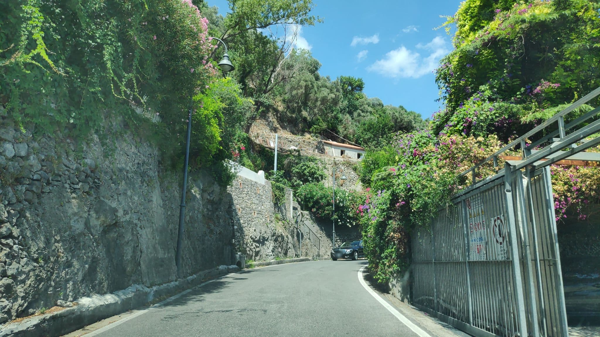 Street view near Il Monaco, Minori — © marcuscalabresus (CC BY-SA · Mapillary)