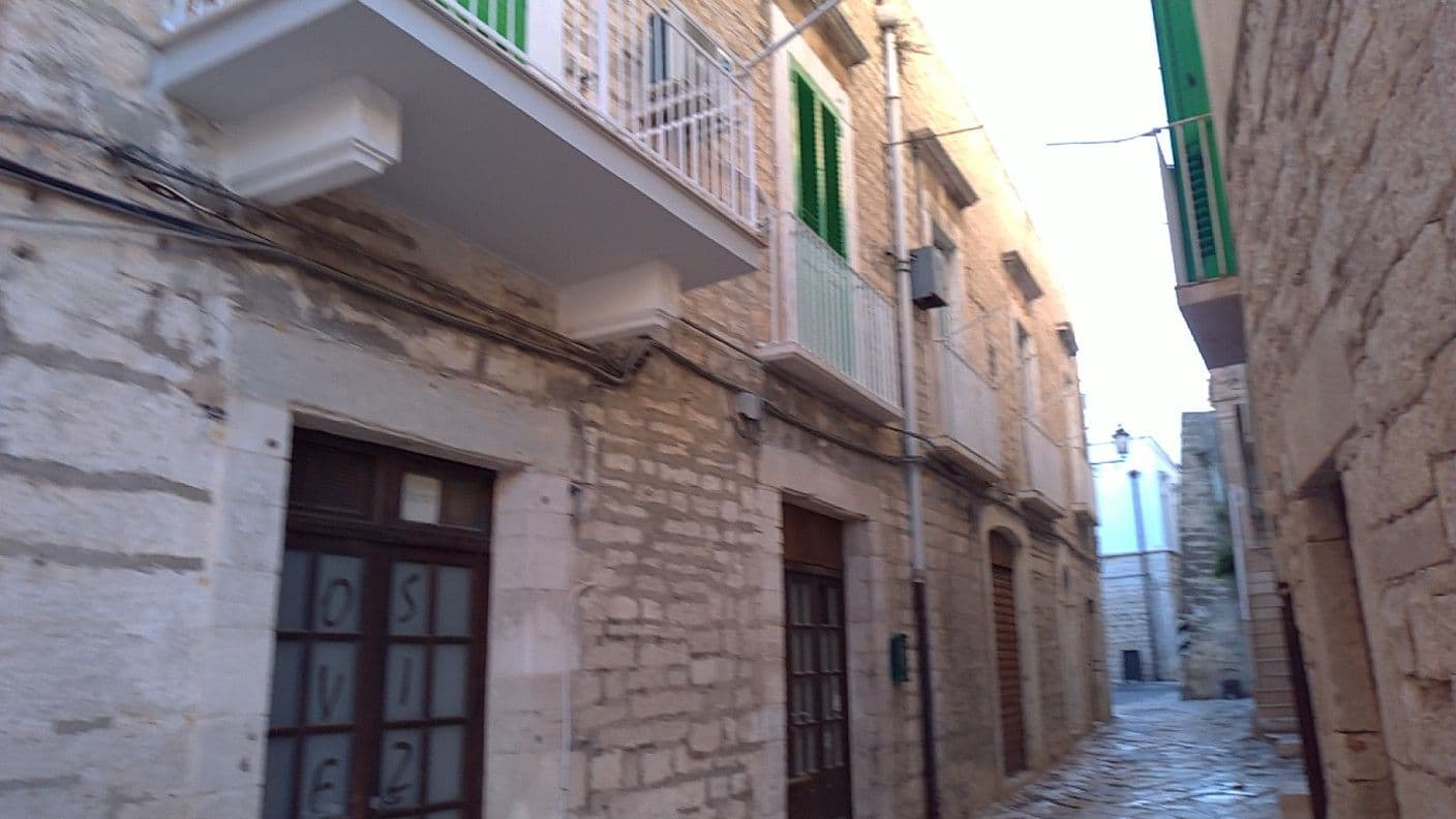 Street view near B&B Centro Storico, Giovinazzo — © msanti (CC BY-SA · Mapillary)