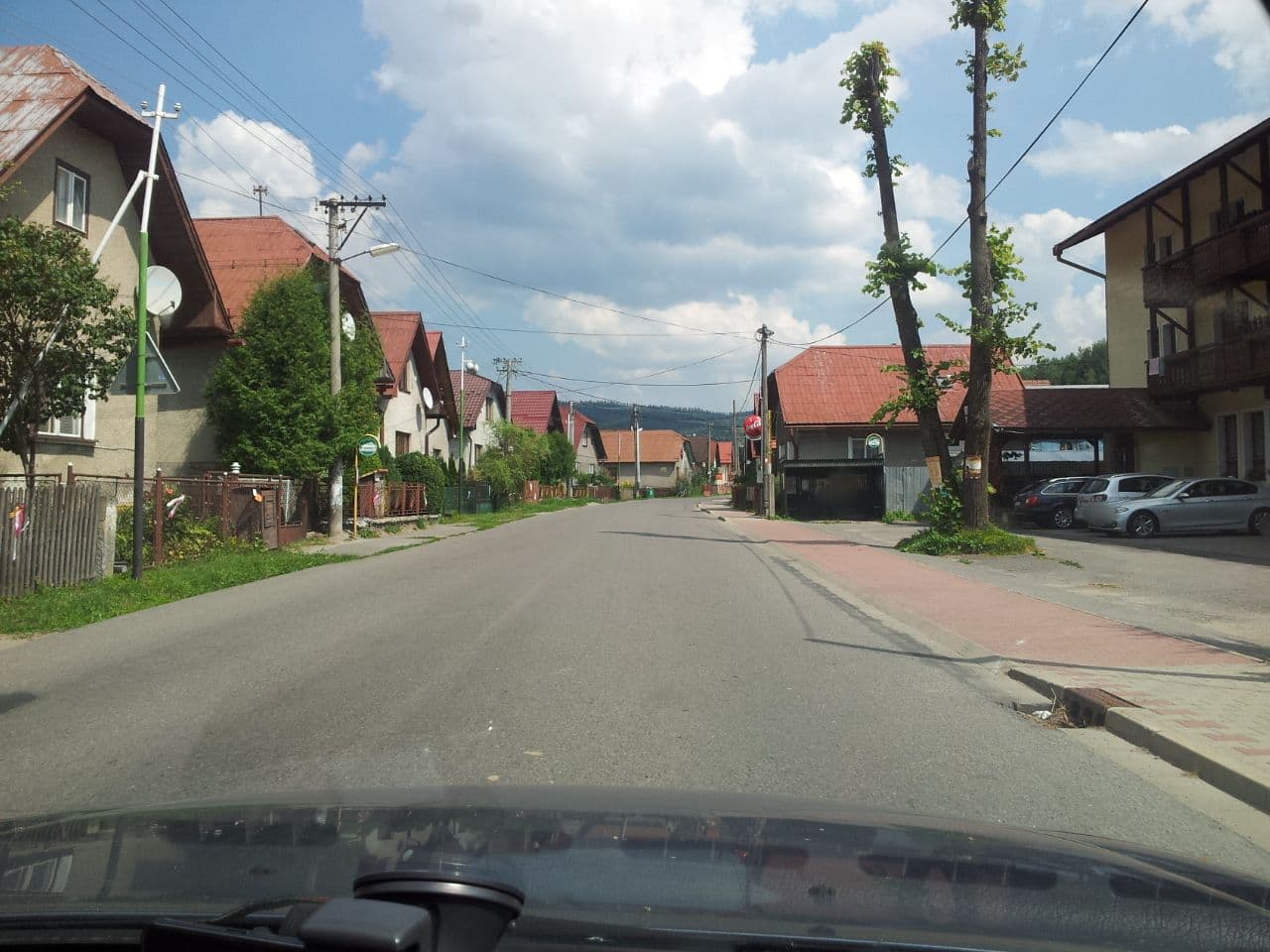 Street view near Hotel Millenium, Nižná — © durko_freemap (CC BY-SA · Mapillary)