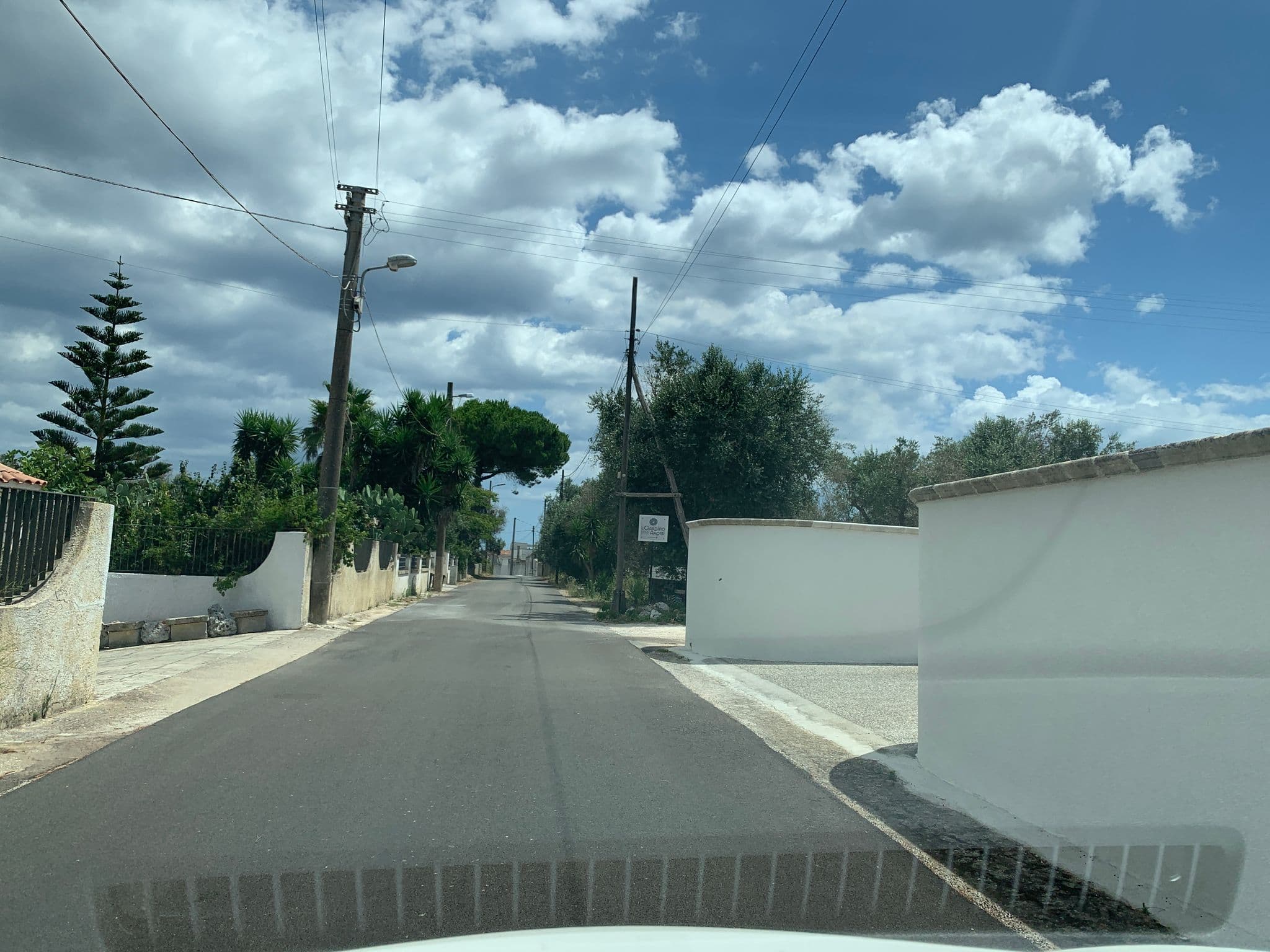 Street view near Il Giardino degli Aromi, Cerfignano — © kopfpolster (CC BY-SA · Mapillary)