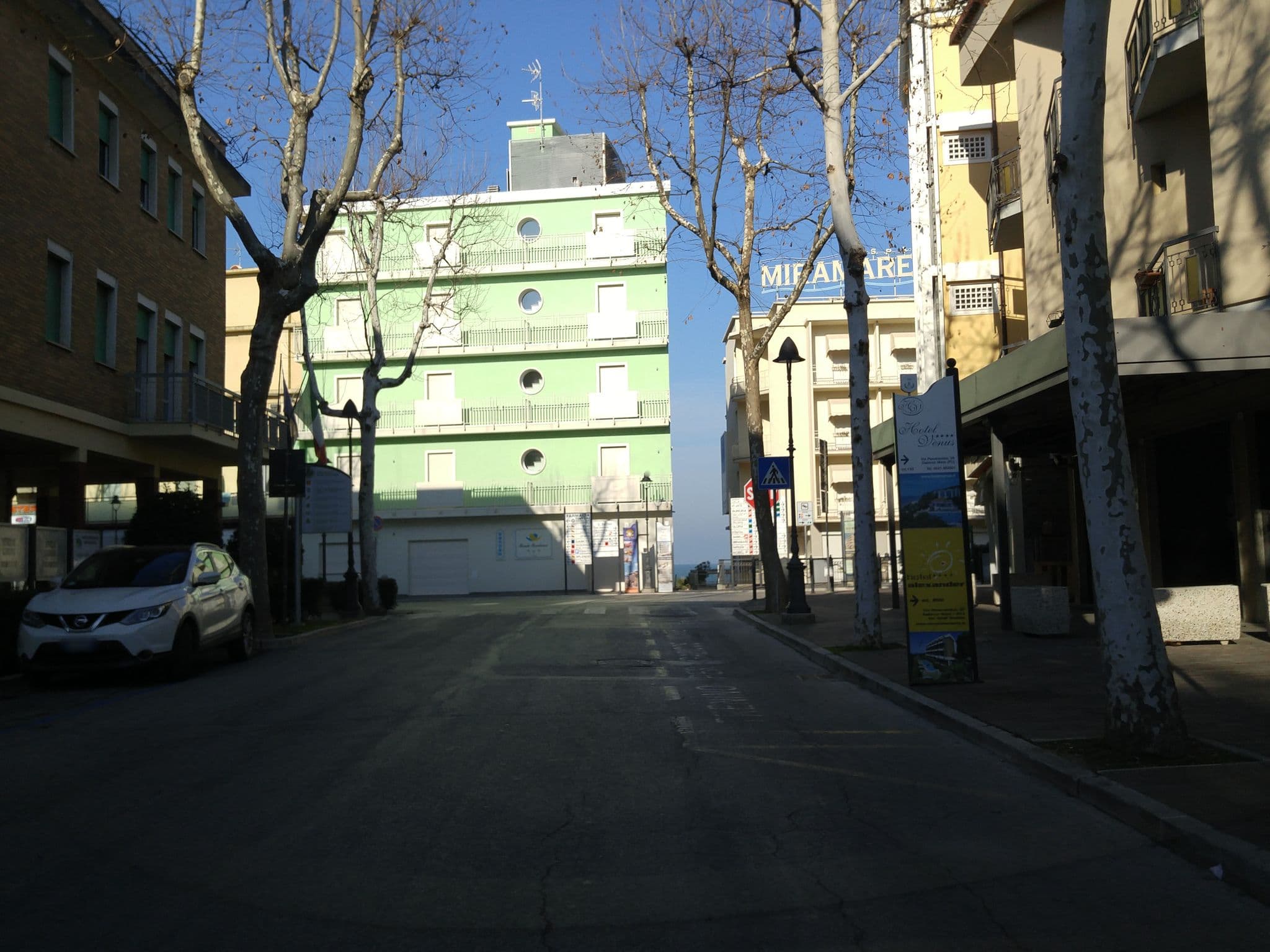 Street view near Hotel Paris, Gabicce Mare — © sorcrosc (CC BY-SA · Mapillary)