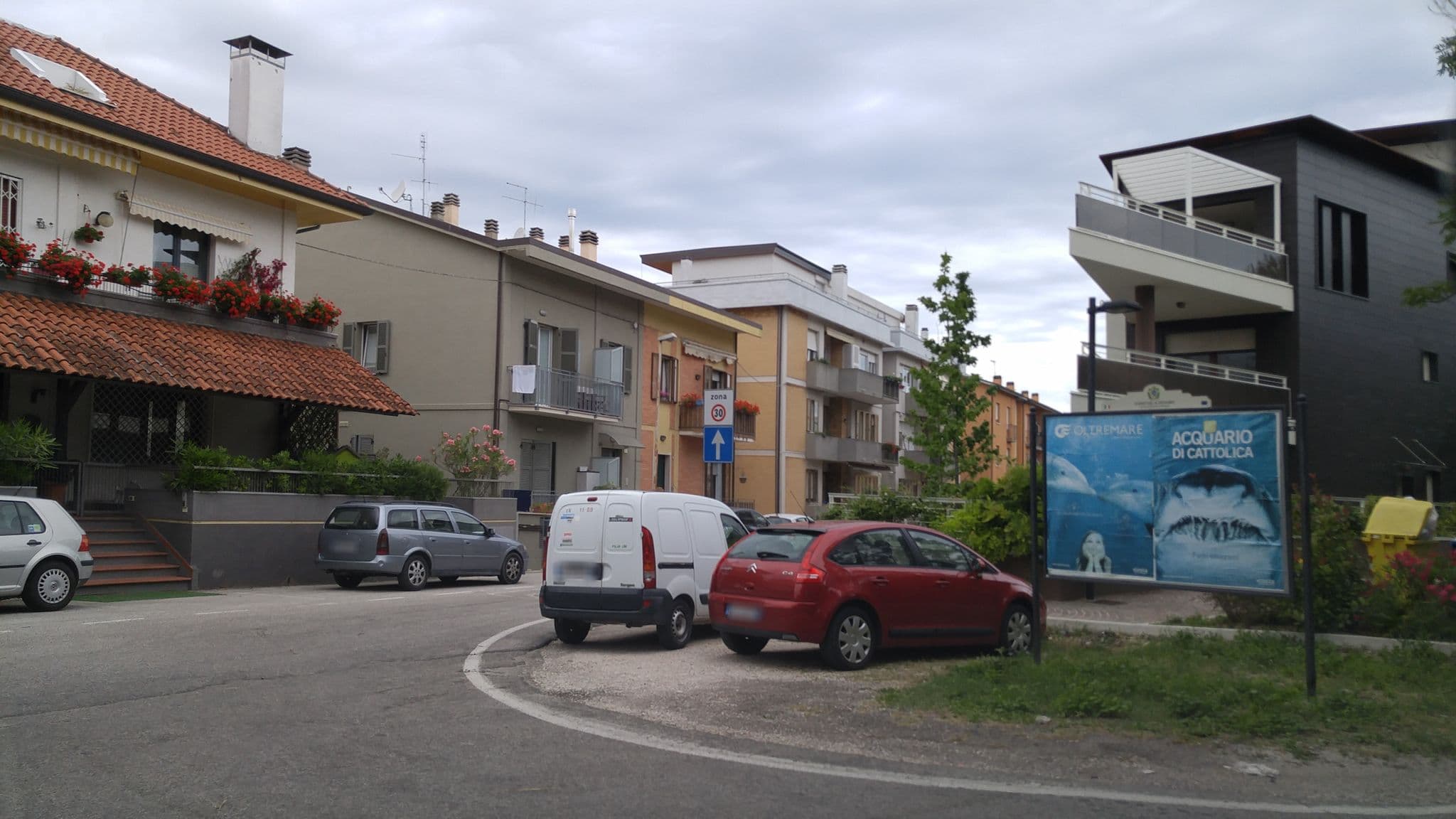 Street view near Casa di Anna, Pesaro — © sorcrosc (CC BY-SA · Mapillary)