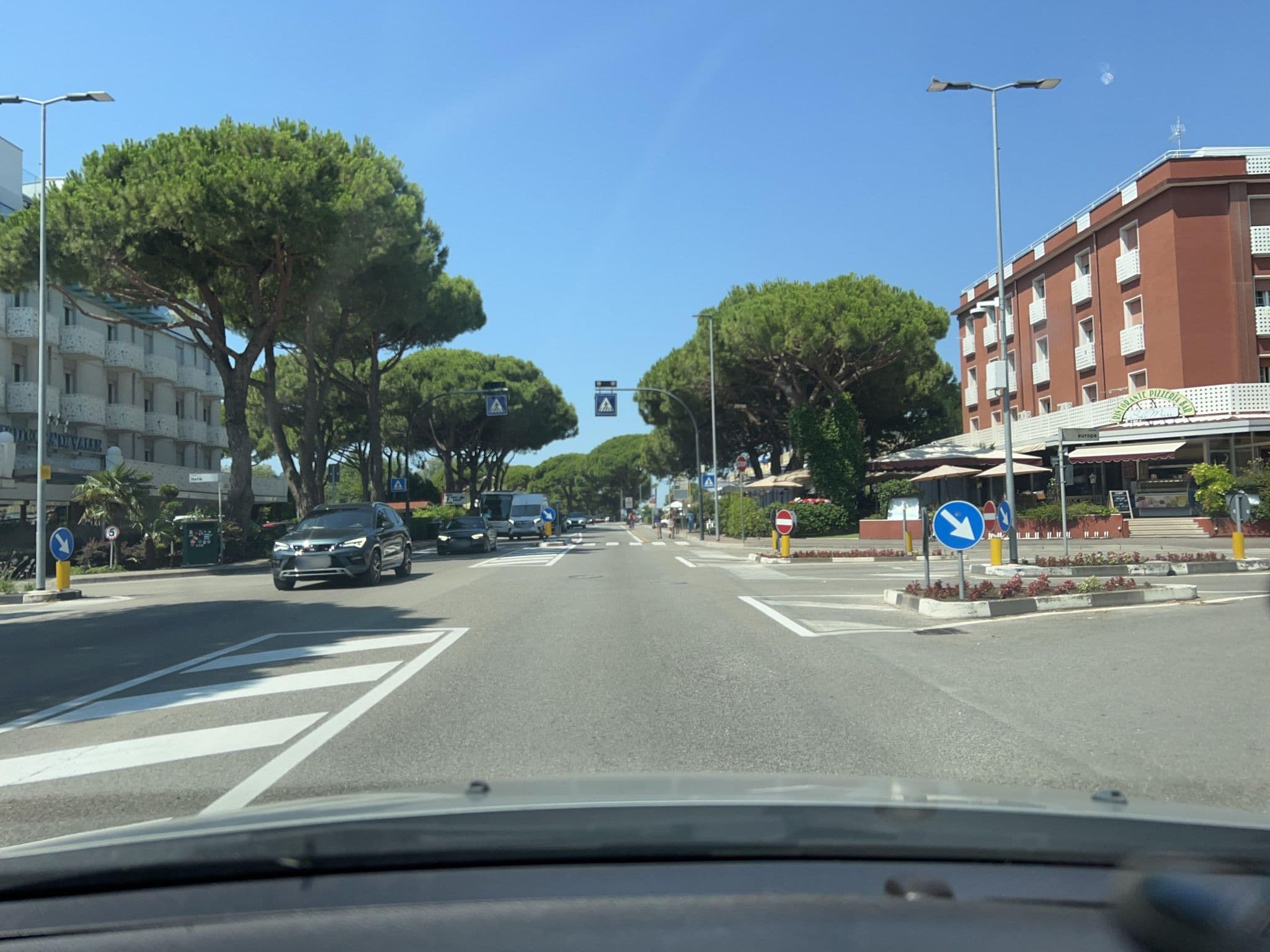 Street view near Hotel Cavallino, Ca' Savio — © chicc0 (CC BY-SA · Mapillary)