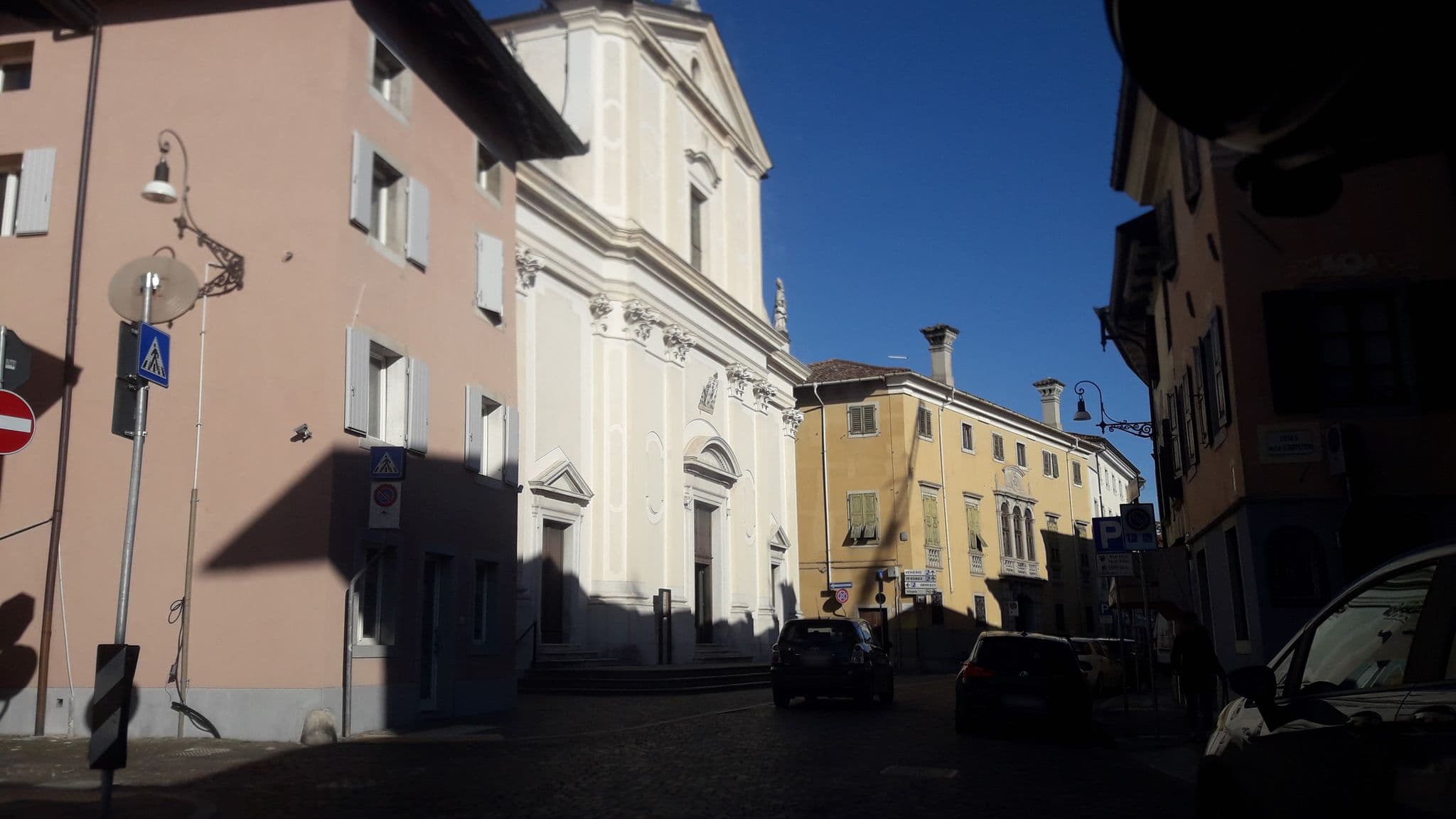 Street view near Hotel Ristorante Allegria, Udine — © cartophile (CC BY-SA · Mapillary)