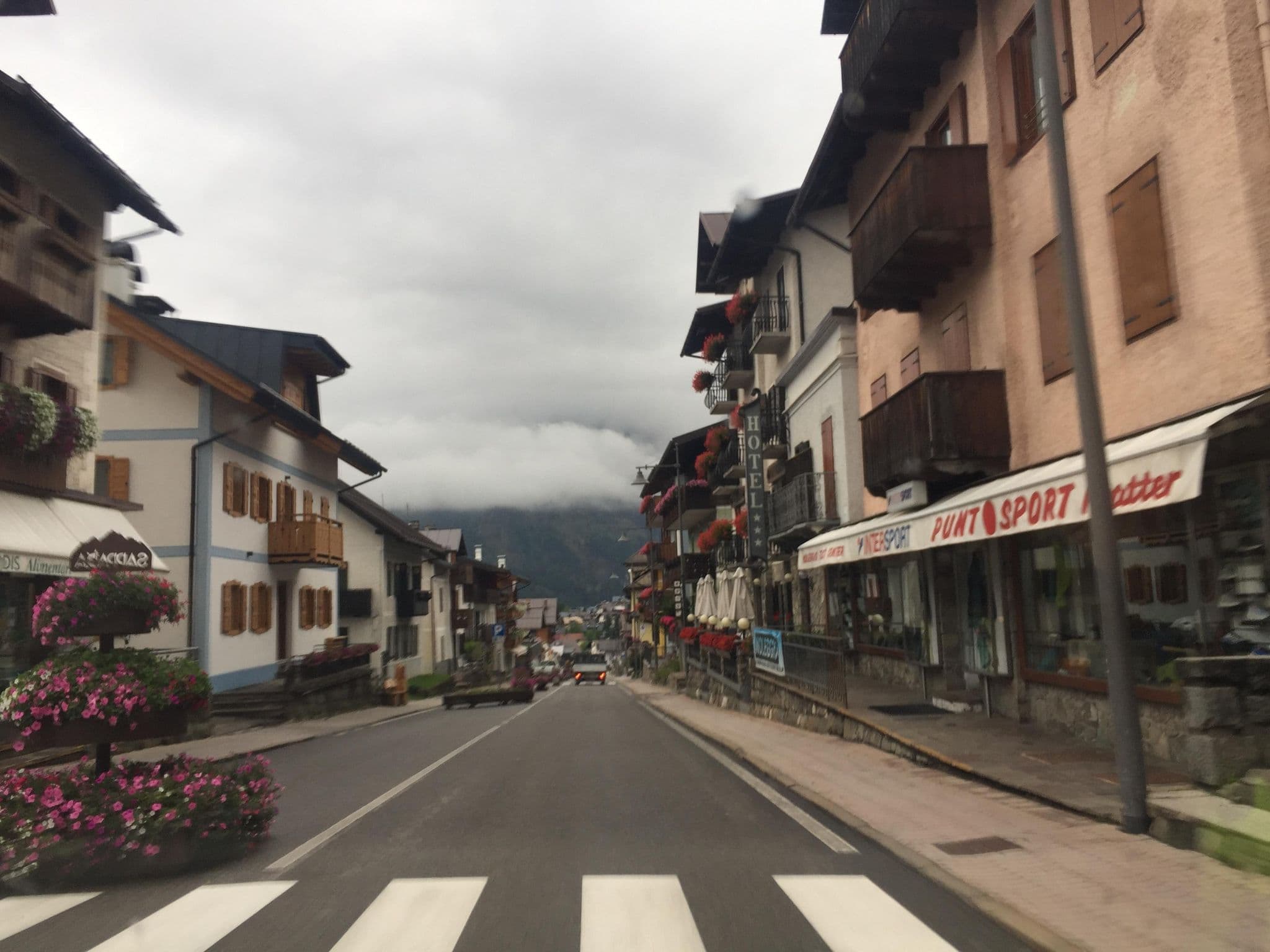 Street view near Albergo Città di Trieste di Staunovo Polacco Rita, Sappada — © igorzo (CC BY-SA · Mapillary)
