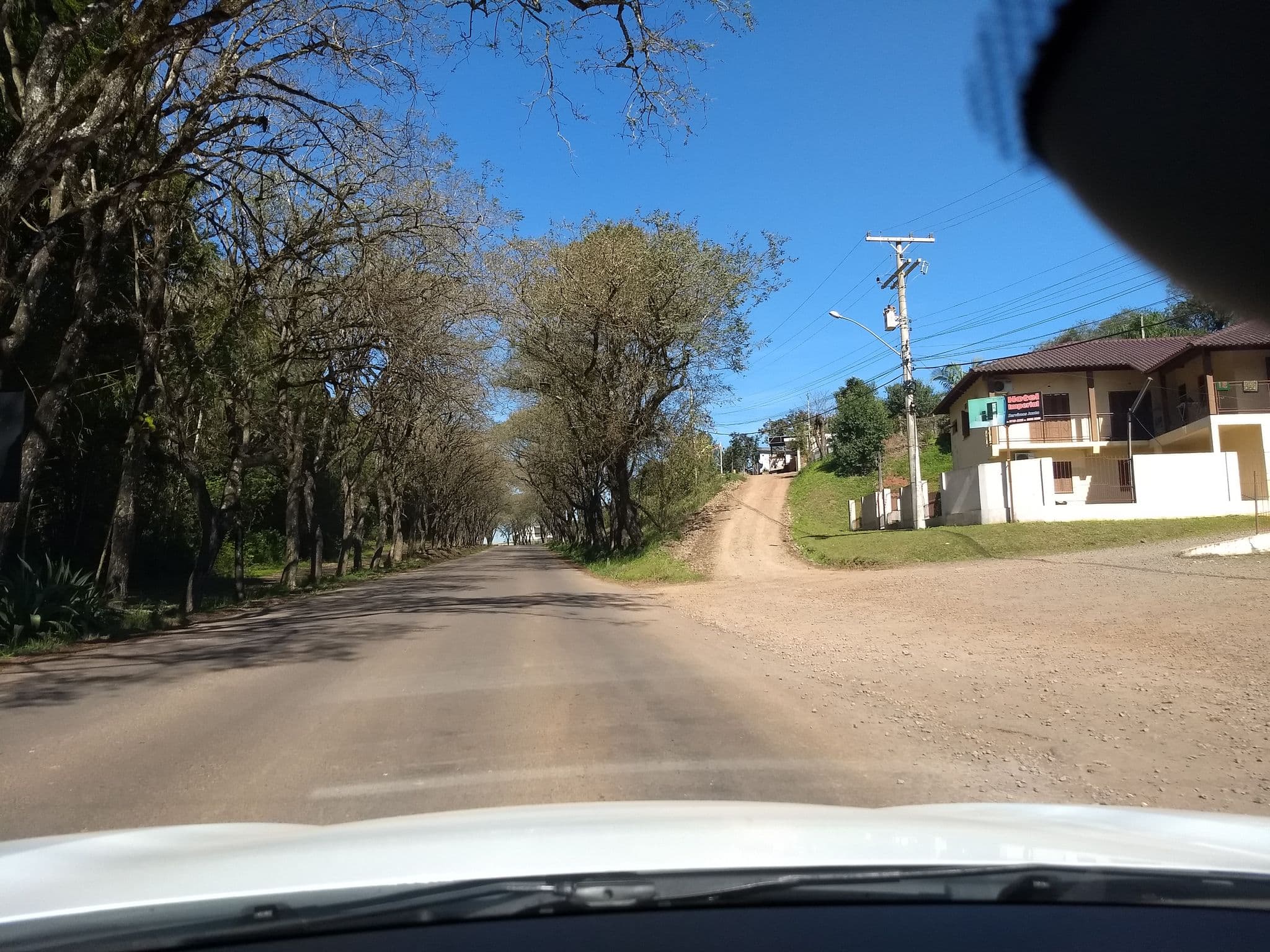 Street view near Hotel e Restaurante Imperial, Santa Cruz do Sul — © lino (CC BY-SA · Mapillary)