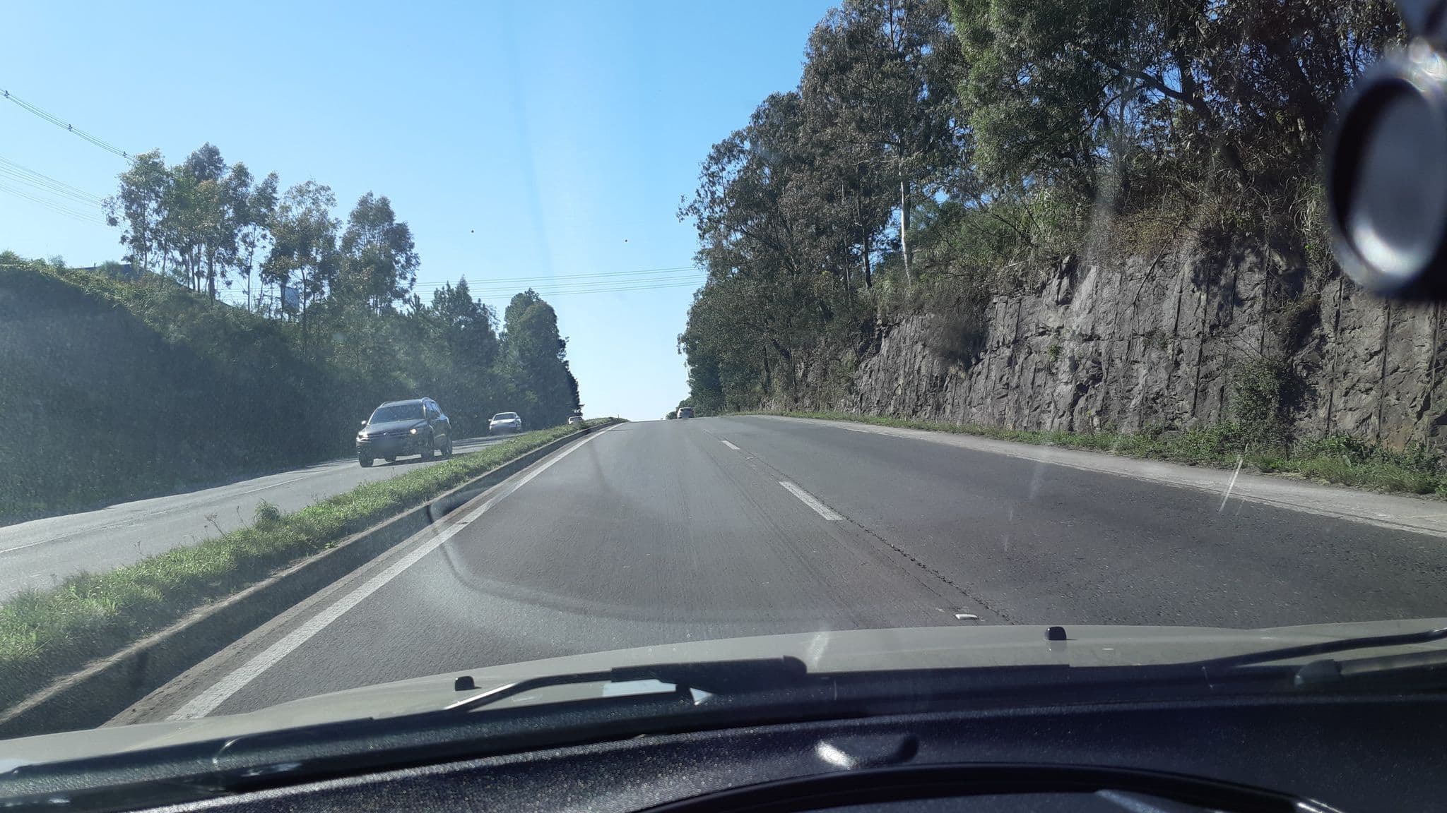 Street view near Motel Montagne, Farroupilha — © aoreinhardt (CC BY-SA · Mapillary)