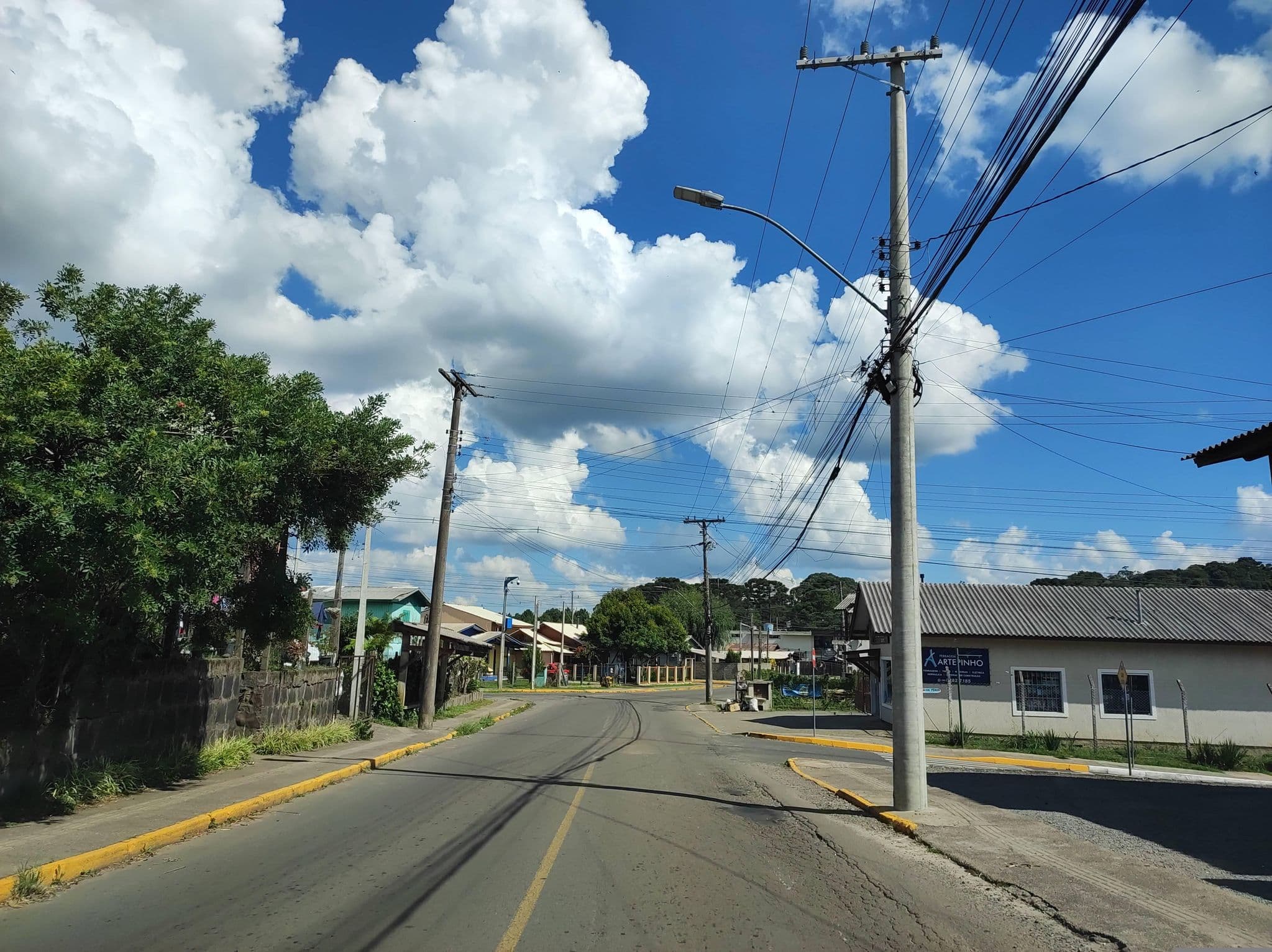 Street view near Hospedaria do Guia Sidnei, Canela — © diegokrein (CC BY-SA · Mapillary)