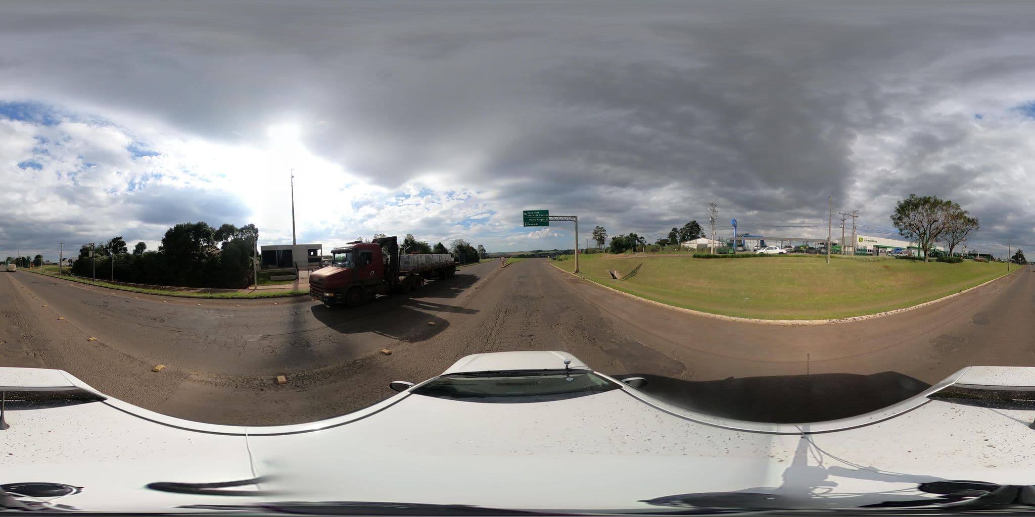 Street view near Hotel Diplomata, Cruz Alta — © santamariense (CC BY-SA · Mapillary)