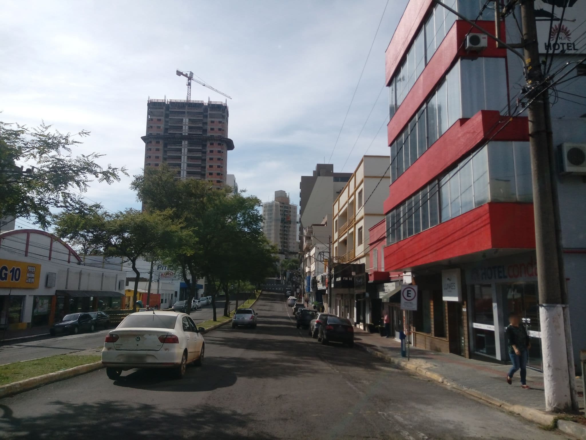 Street view near Hotel Cometa, Chapecó — © dclarks (CC BY-SA · Mapillary)