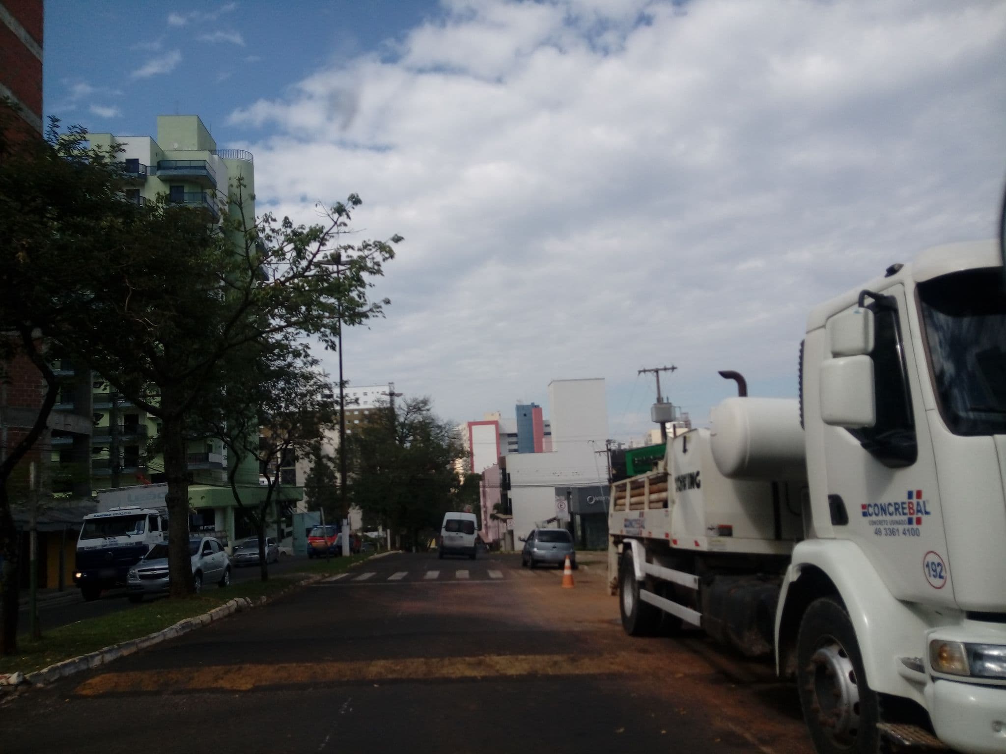 Street view near Hotel Tru By Hilton Chapecó, Chapecó — © dclarks (CC BY-SA · Mapillary)