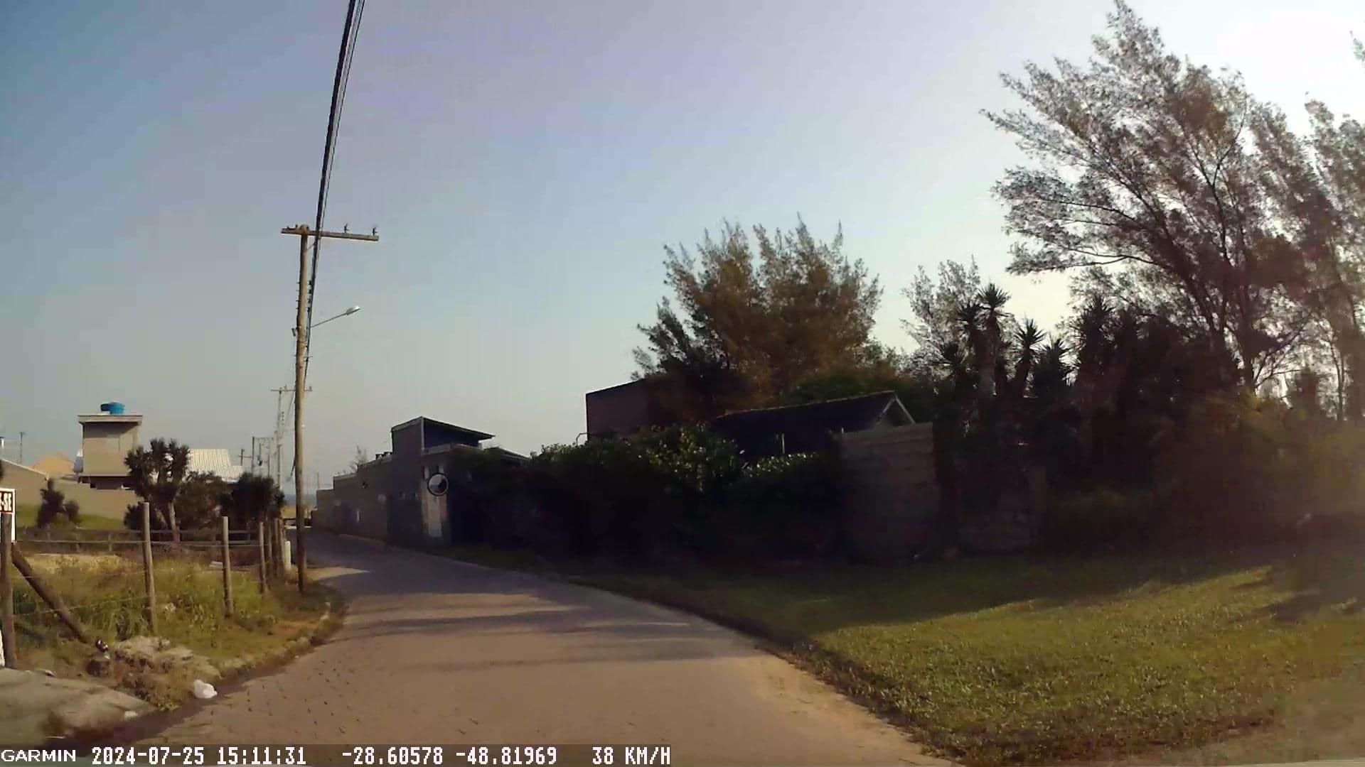 Street view near Pousada Aotearoa, Laguna — © tomio (CC BY-SA · Mapillary)