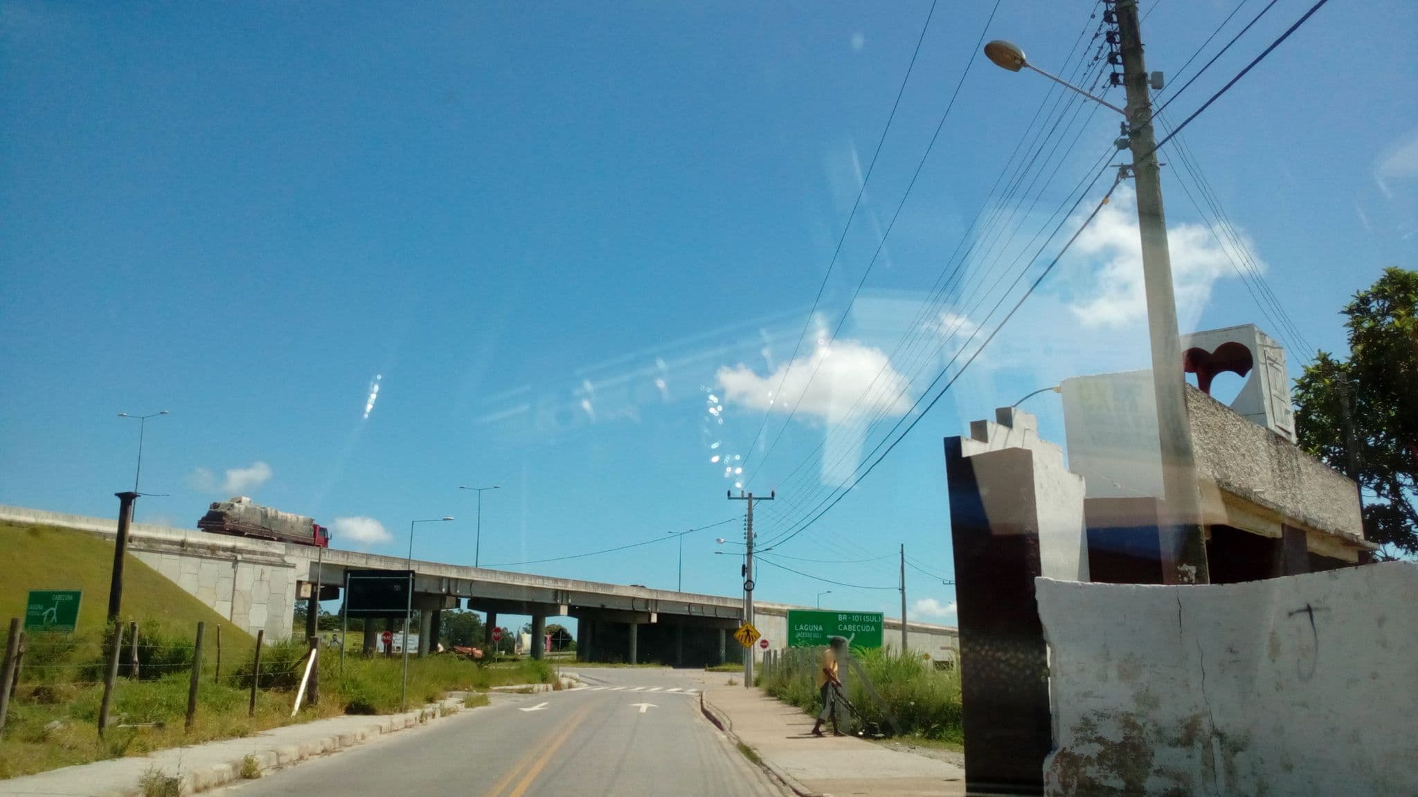 Street view near Lux Motel, Laguna — © carlosbrys (CC BY-SA · Mapillary)
