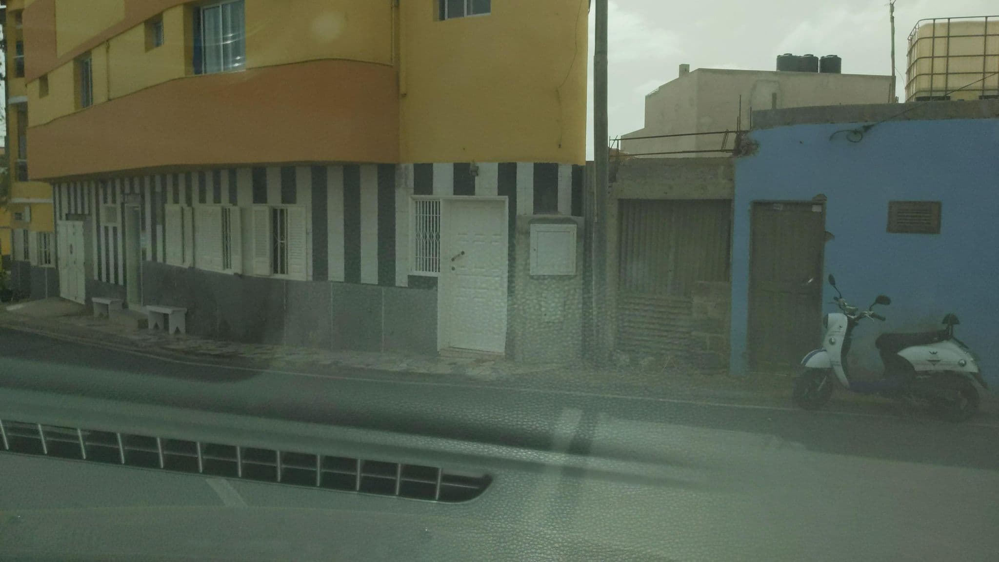 Street view near Monte Sintinha, Espargos — © waldyrious (CC BY-SA · Mapillary)