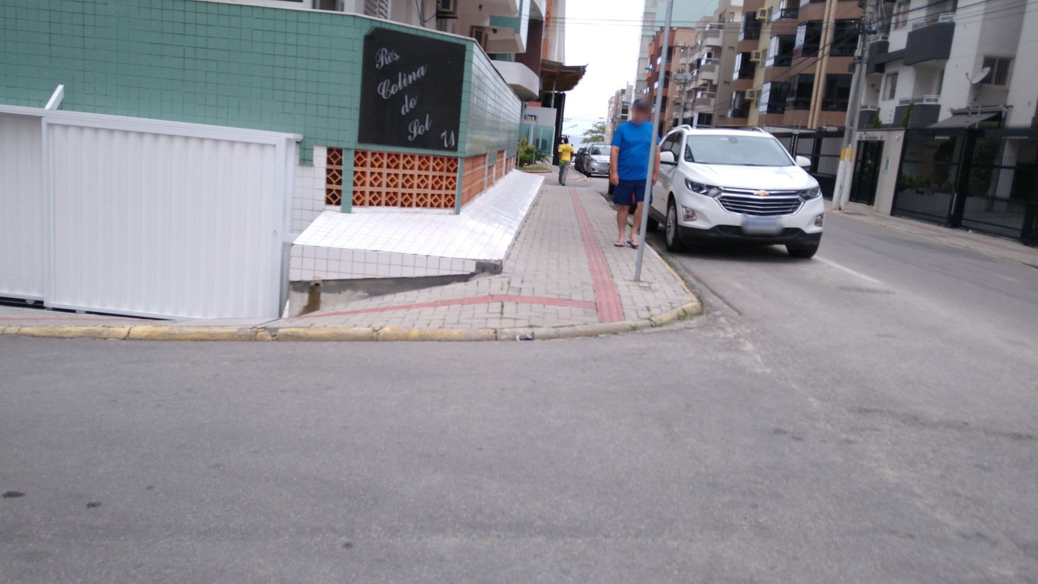 Street view near Casa de Praia do Júlio, Itapema — © diegokrein (CC BY-SA · Mapillary)