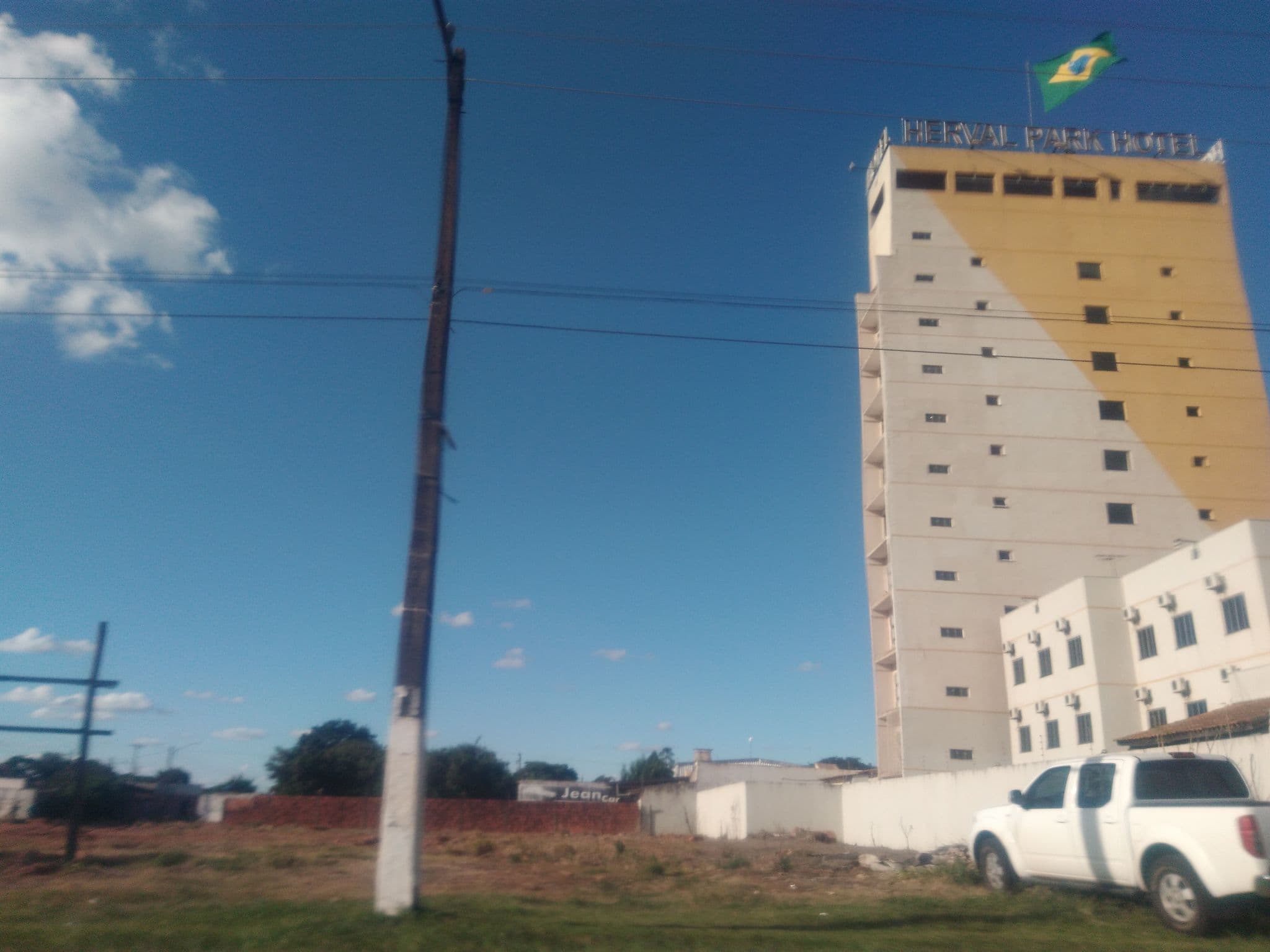 Street view near Guarany Hotel, Ponta Porã — © fordeli (CC BY-SA · Mapillary)