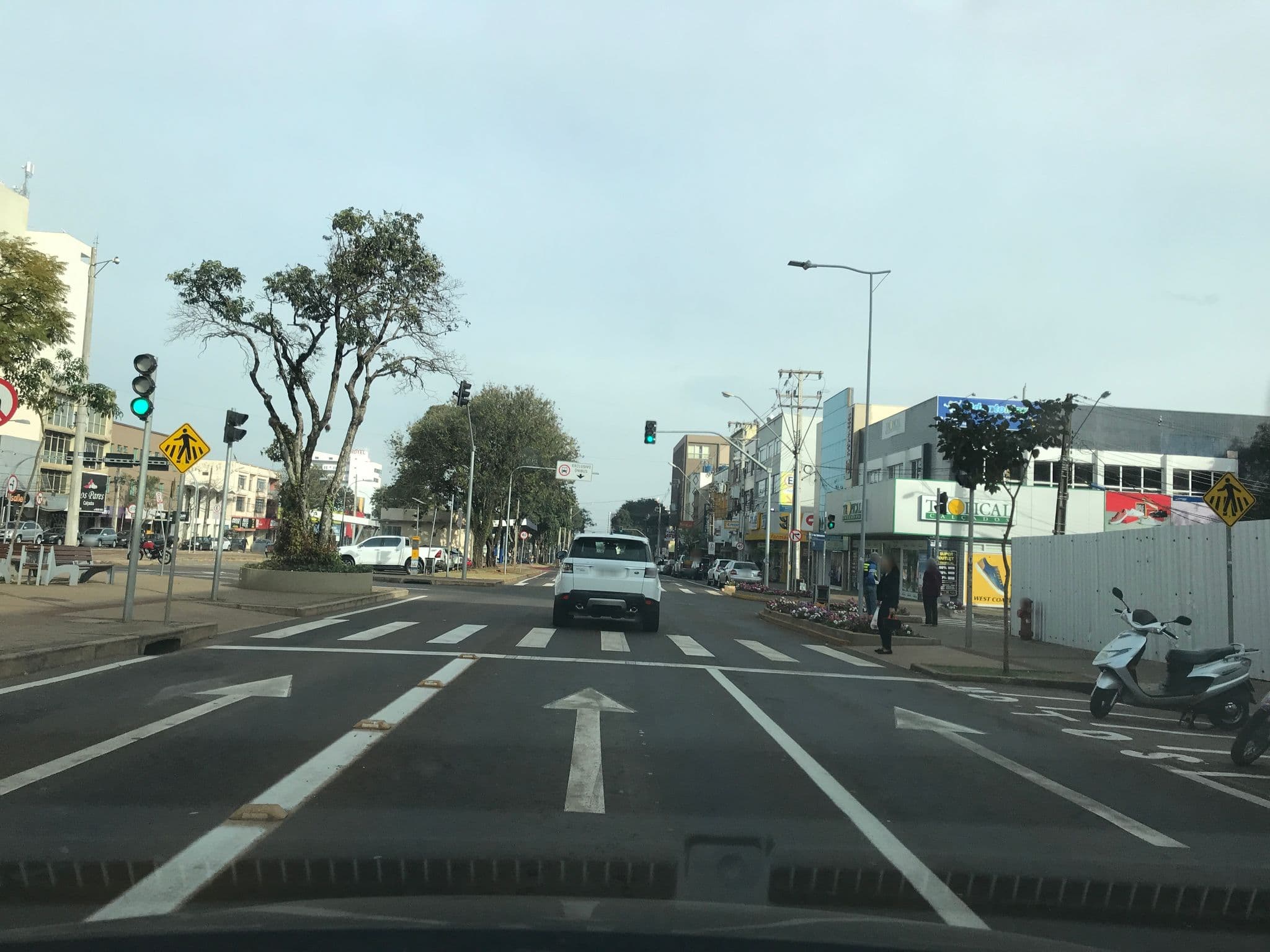Street view near Hoteis Caiuá, Cascavel — © brunoslowen (CC BY-SA · Mapillary)