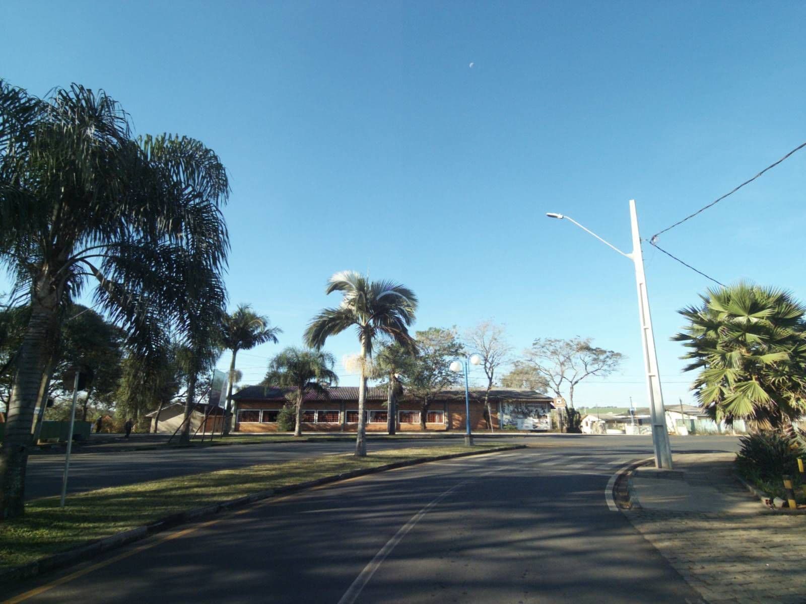 Street view near Guartelá Ecoturismo, Tibagi — © projevias (CC BY-SA · Mapillary)
