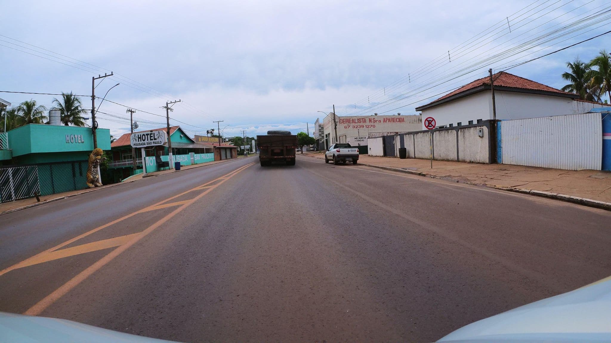 Street view near Hotel São Paulo, Água Clara — © jaderbavaresco (CC BY-SA · Mapillary)