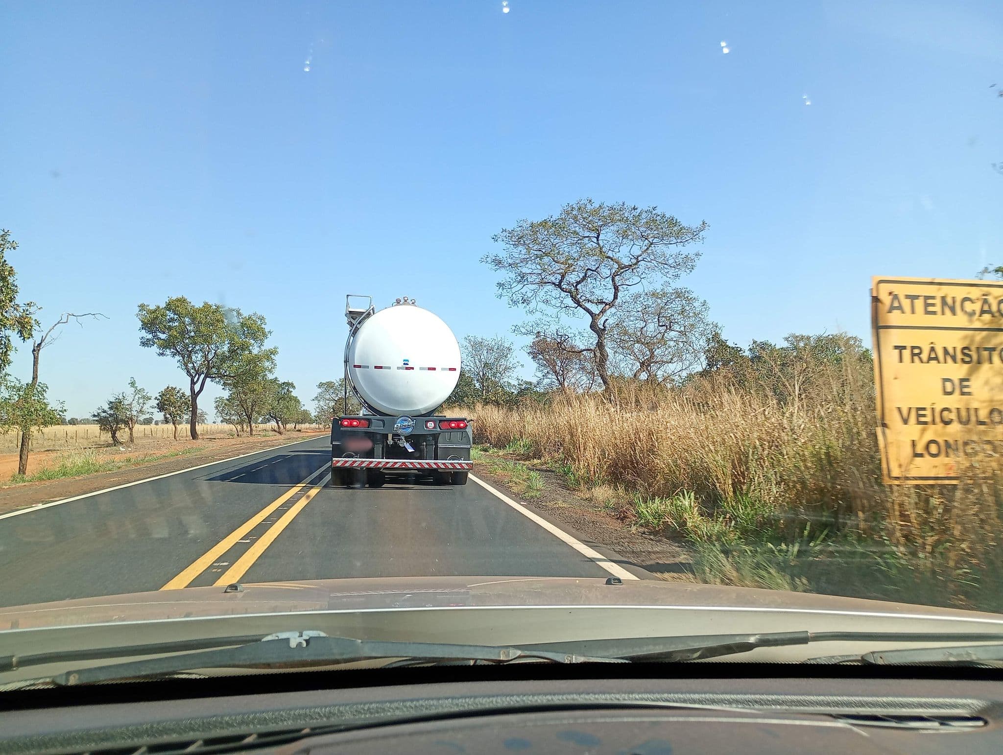 Street view near Surf Paradise Resorts, Iturama — © cmlomg (CC BY-SA · Mapillary)